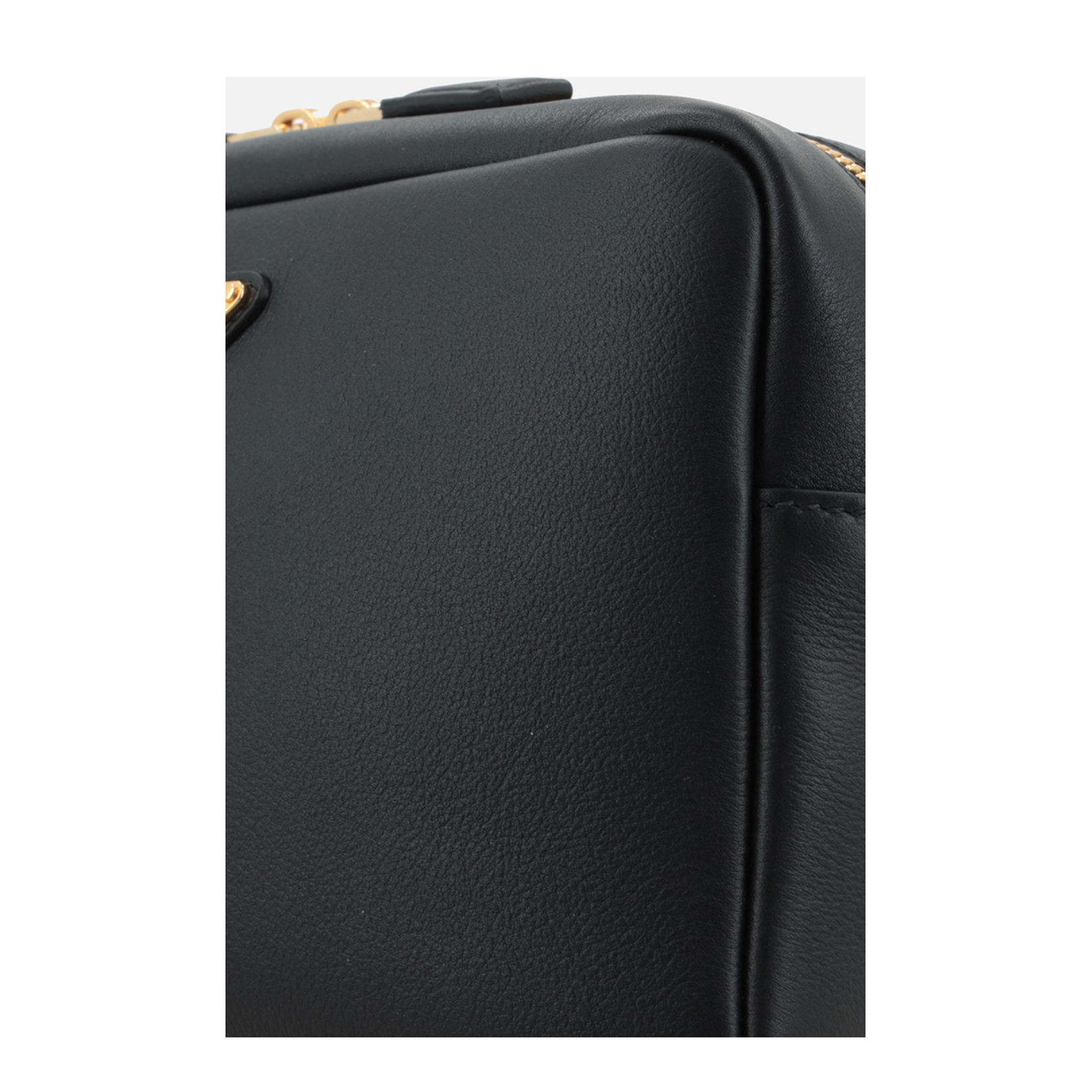 Soft Grain Shoulder Bag - Image 5