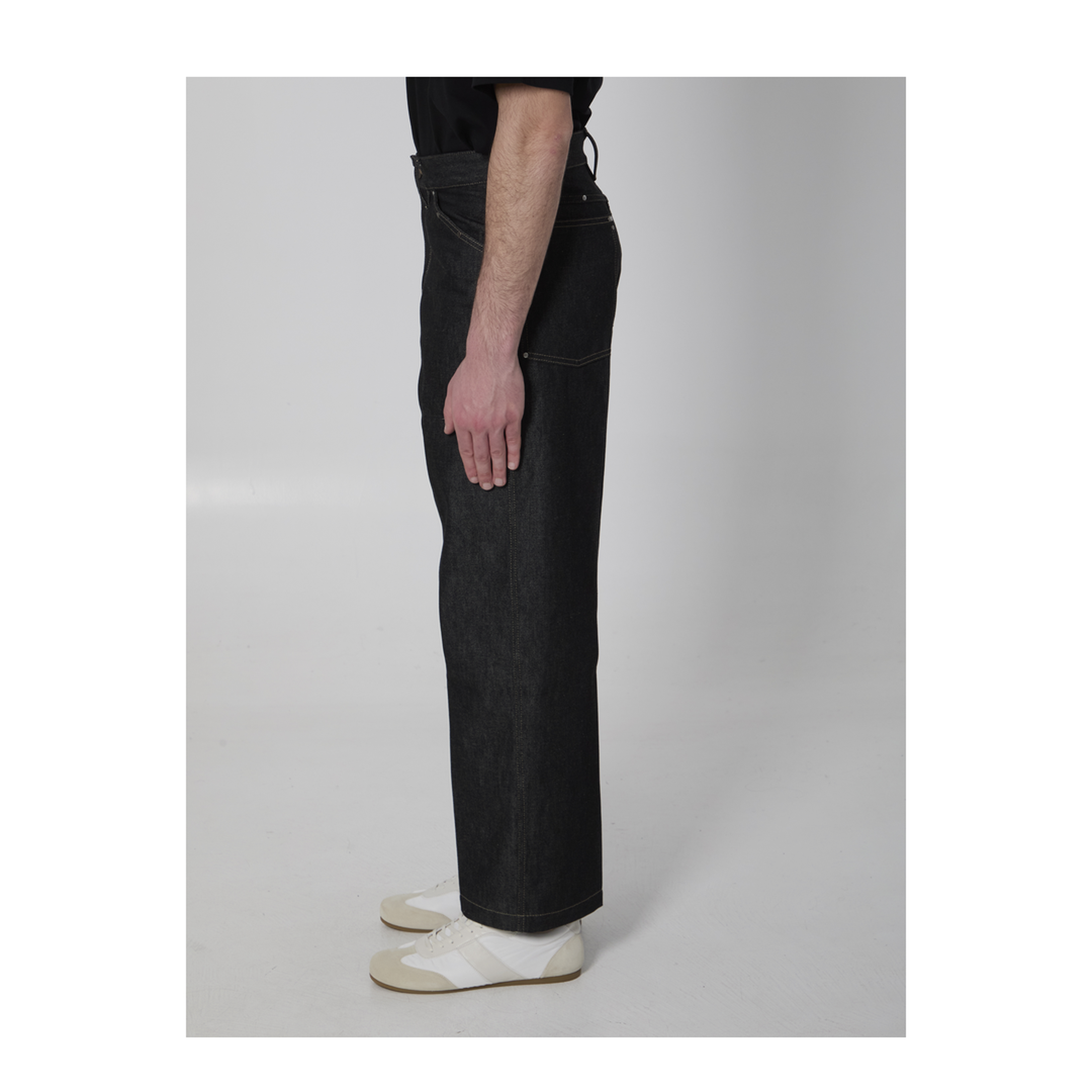 Wide-Leg Jeans With Studs - Image 3