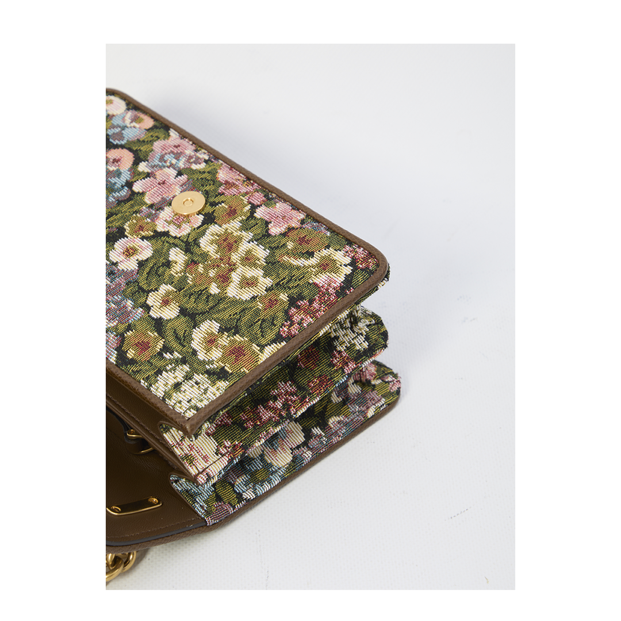 Embroidered Fabric Vain Shoulder Bag - Image 4