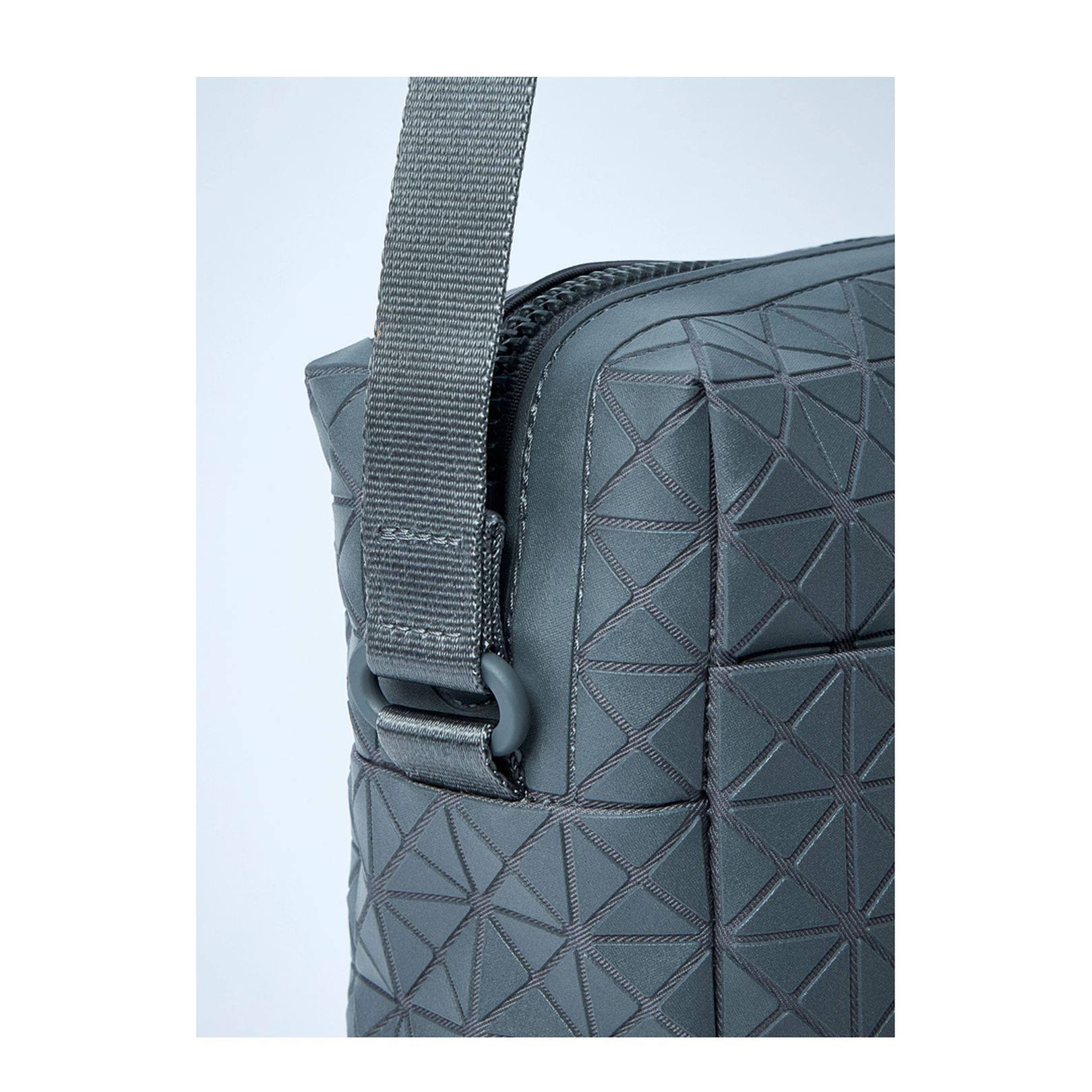 Hybrid Travel Case - Image 3