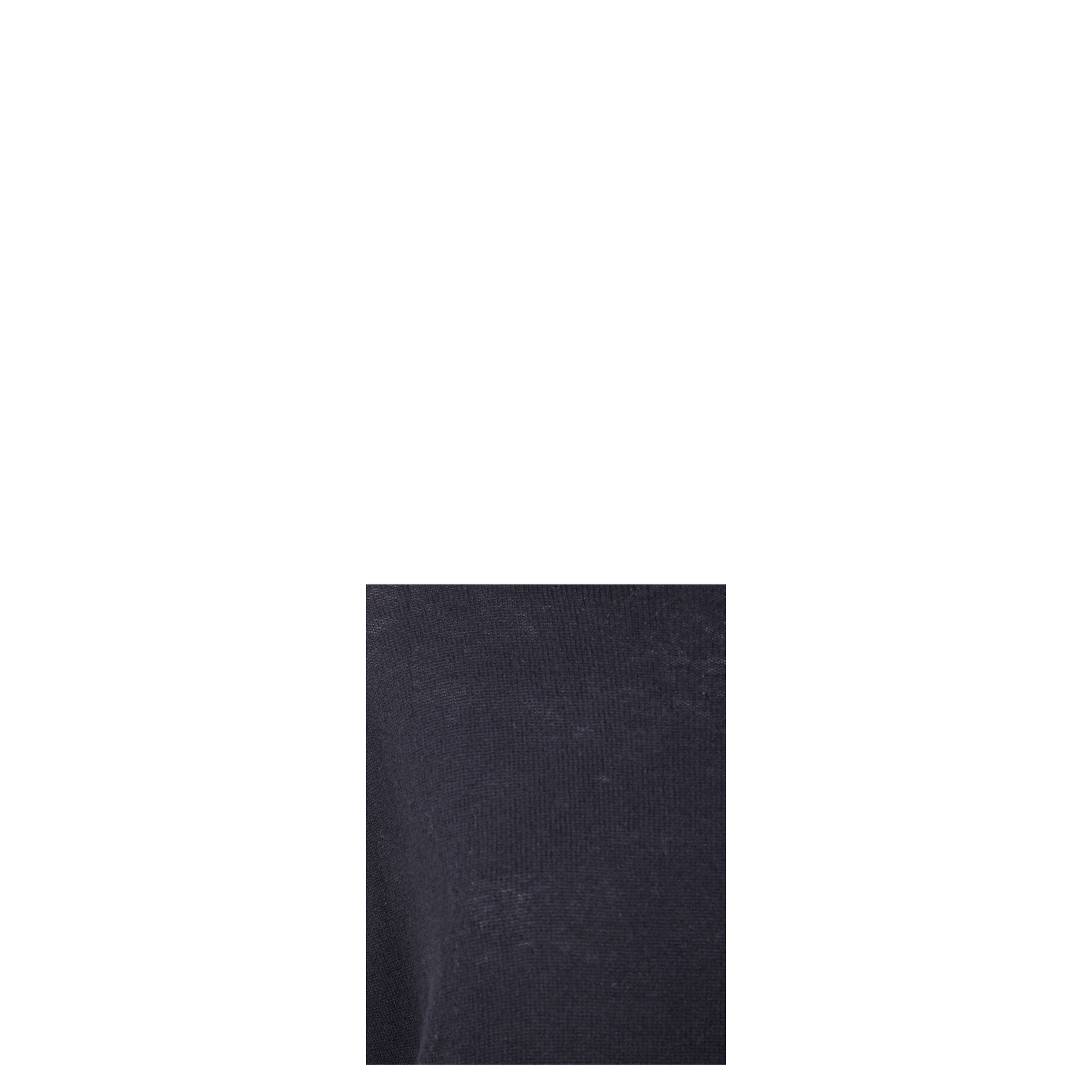 Sweaters Black - Image 2