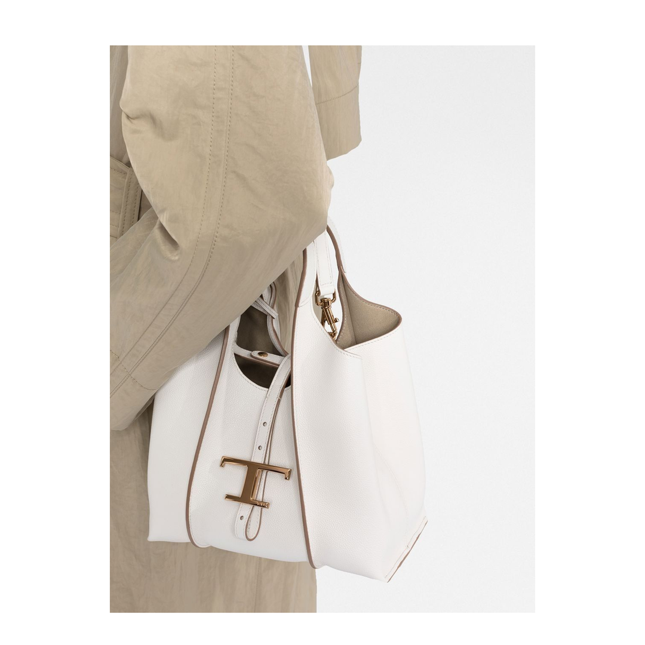 T Timeless Shopping Bag in Leather Mini - White - Image 4