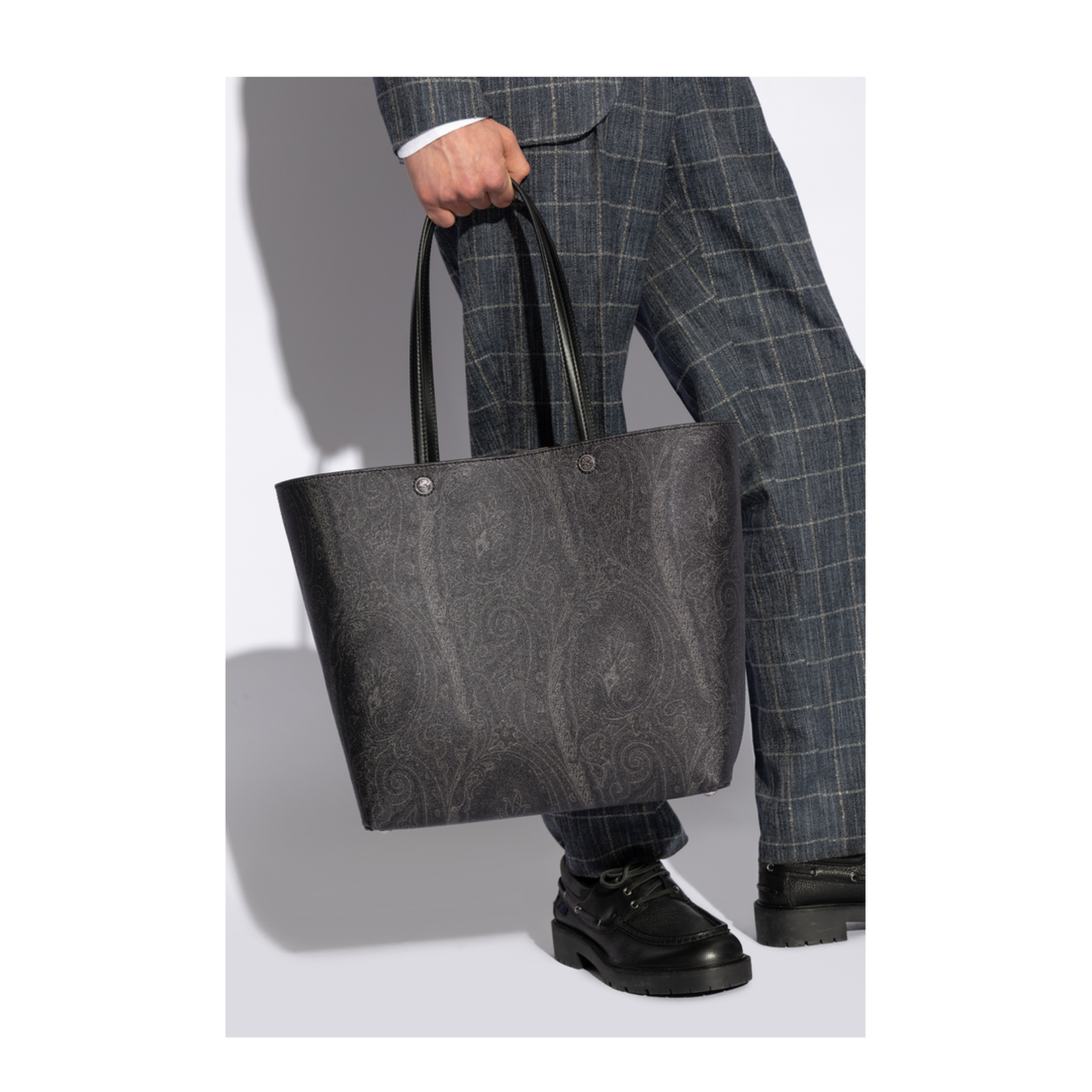 Maxi Essential Bag with Clutch - Image 2