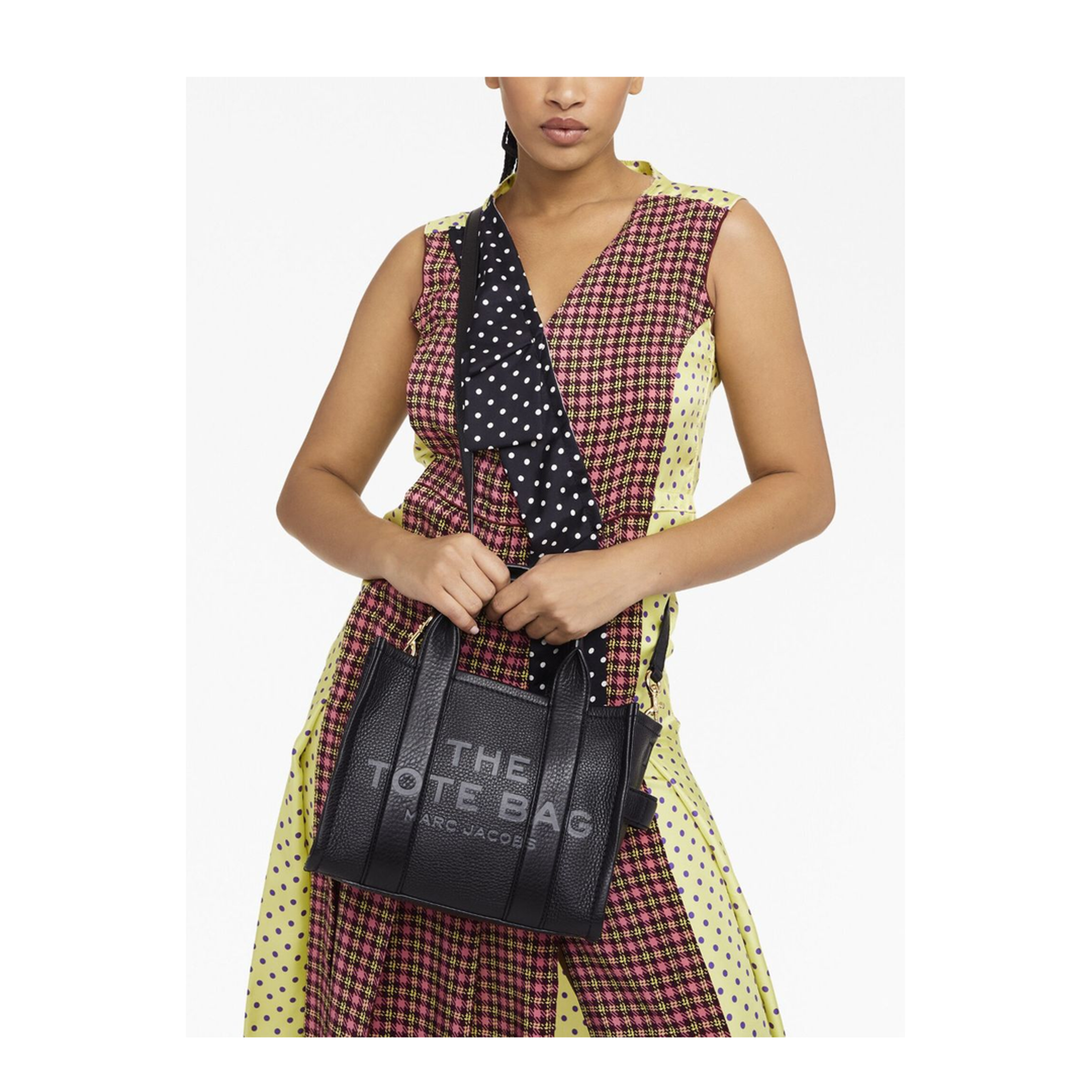 The Small Tote Bag Grainy Leather Bag in Black - Image 4