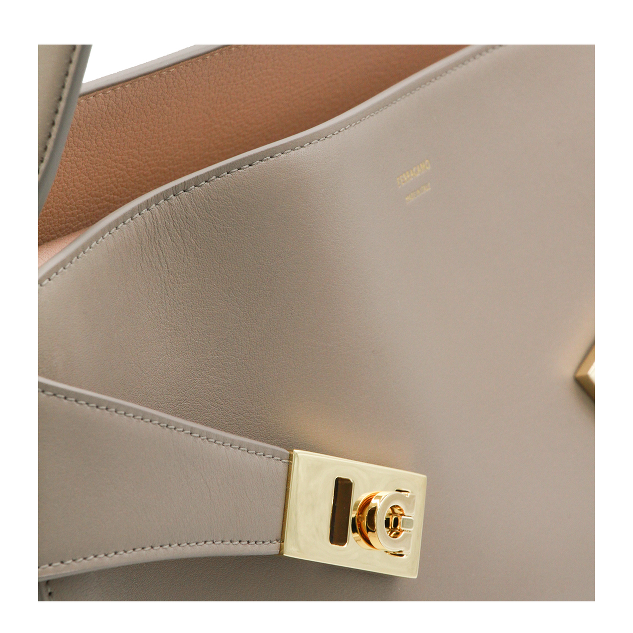 Hug Medium Calfskin Shoulder Bag - Nero - Image 7