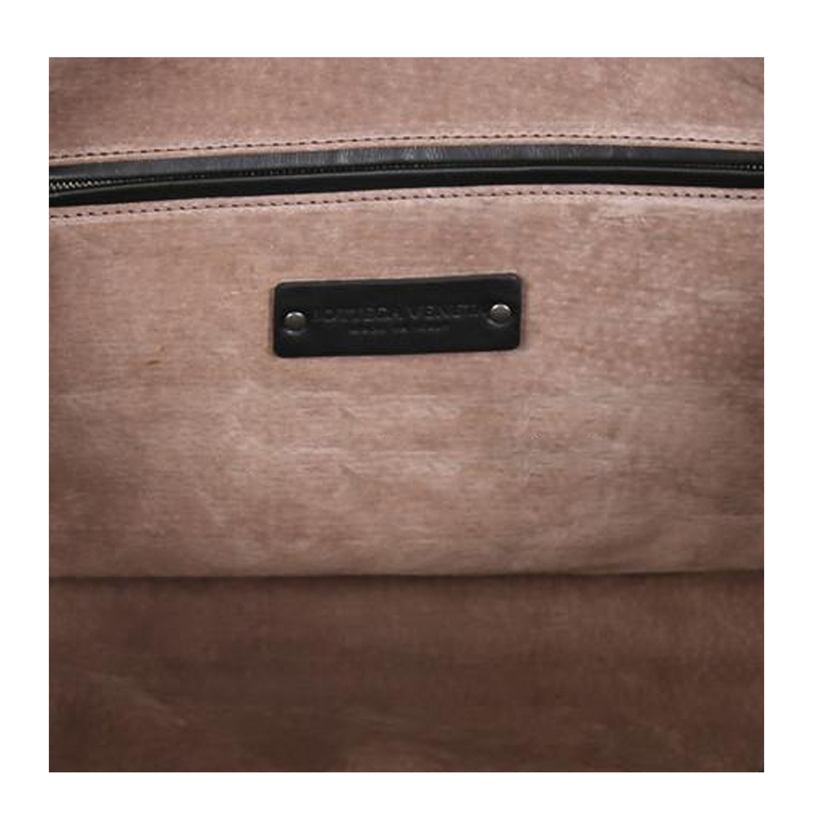 Intrecciato Slim Leather Crossbody Bags - Black - Image 4