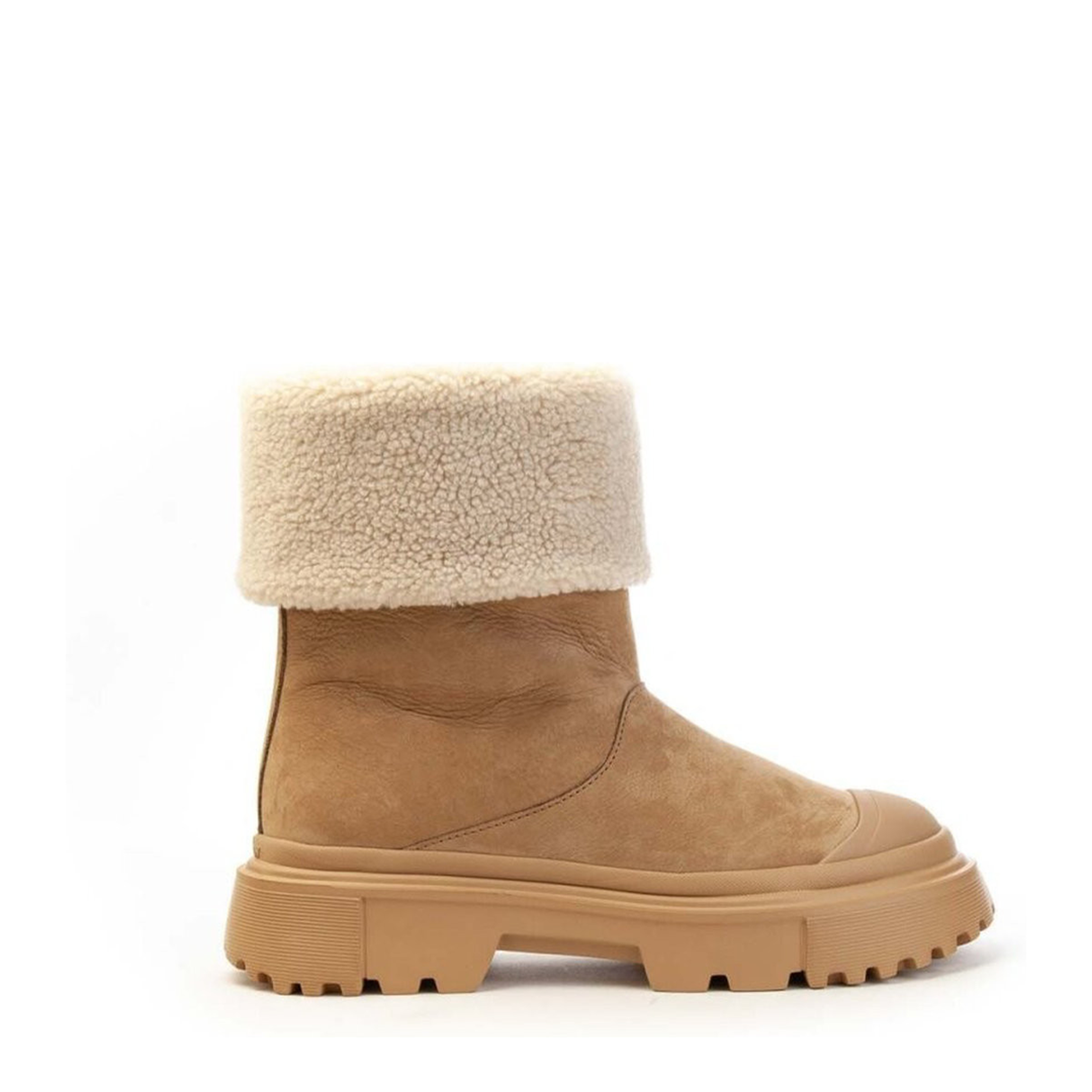 Boots - Image 1