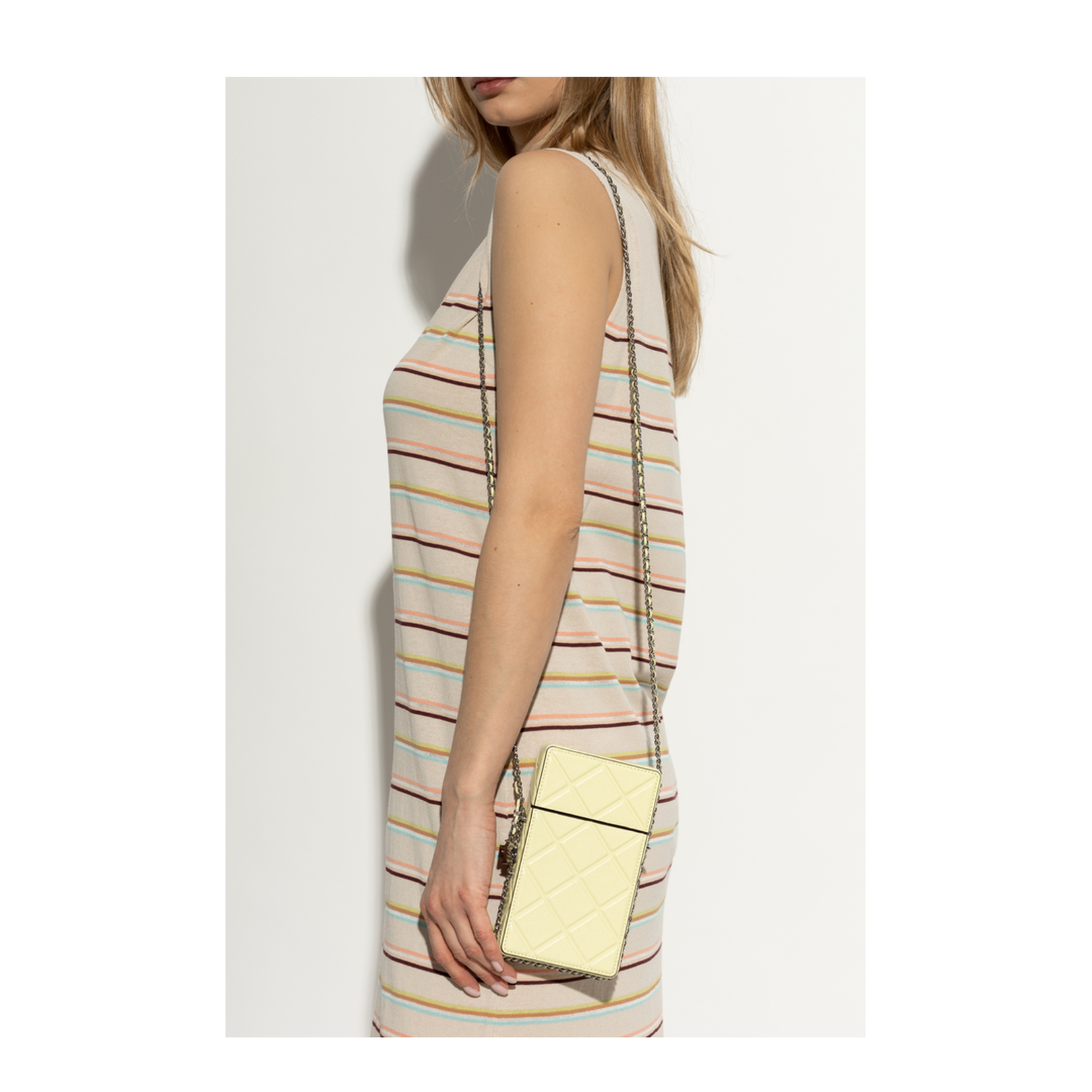 Phone Case with a Chain Fleming - Image 2