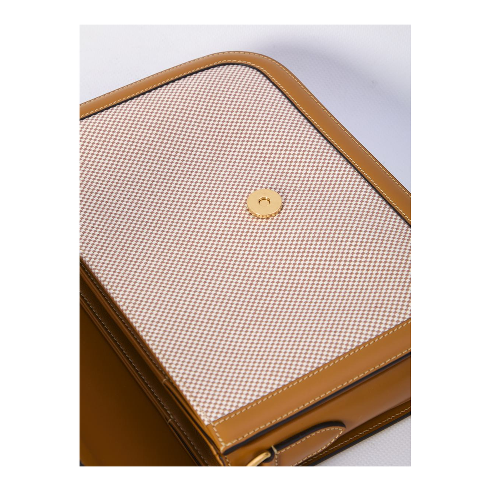 VLogo Signature Shoulder Bag - Image 4