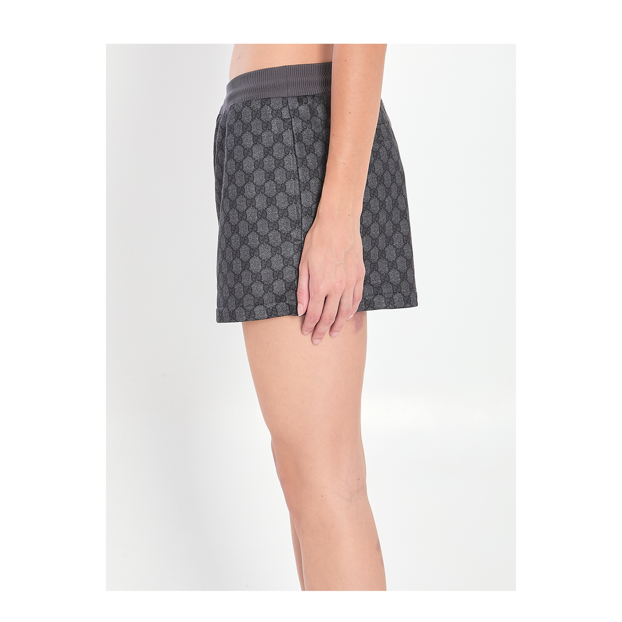 GG Shorts - Image 3