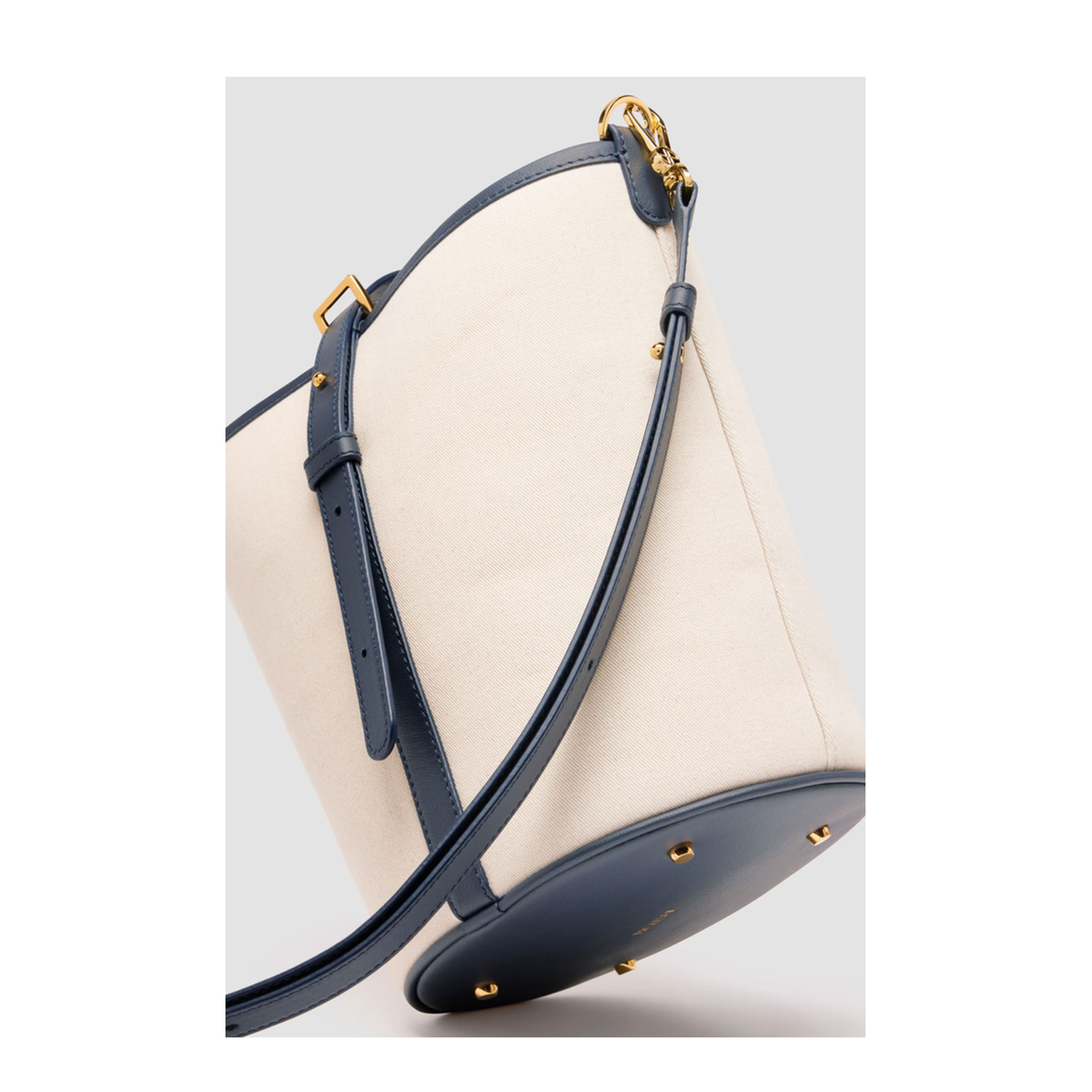 JP Small Leather Canvas Bucket Bag - Navy Black - Image 2