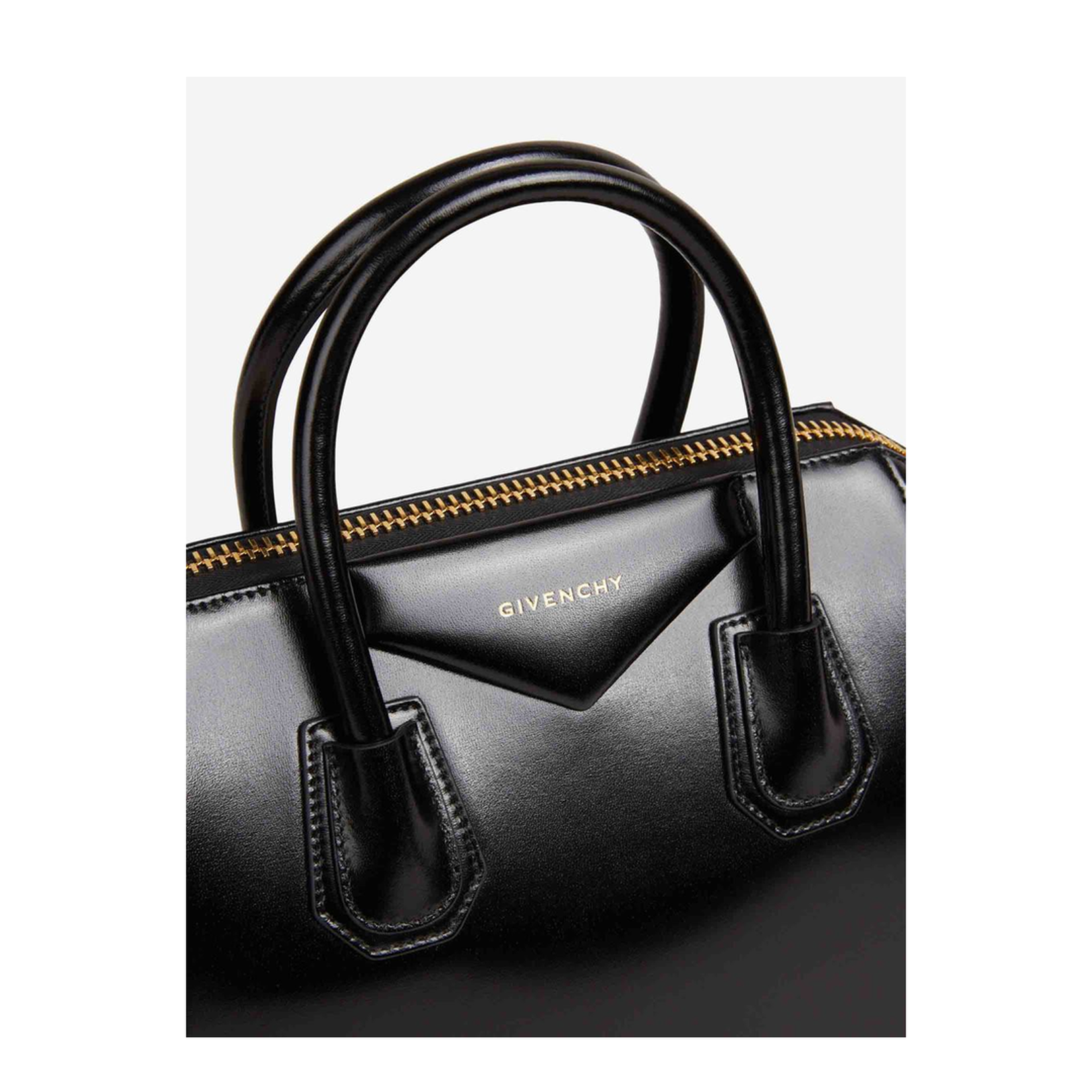 Antigona Medium Handbag Calf Leather Black - Image 5