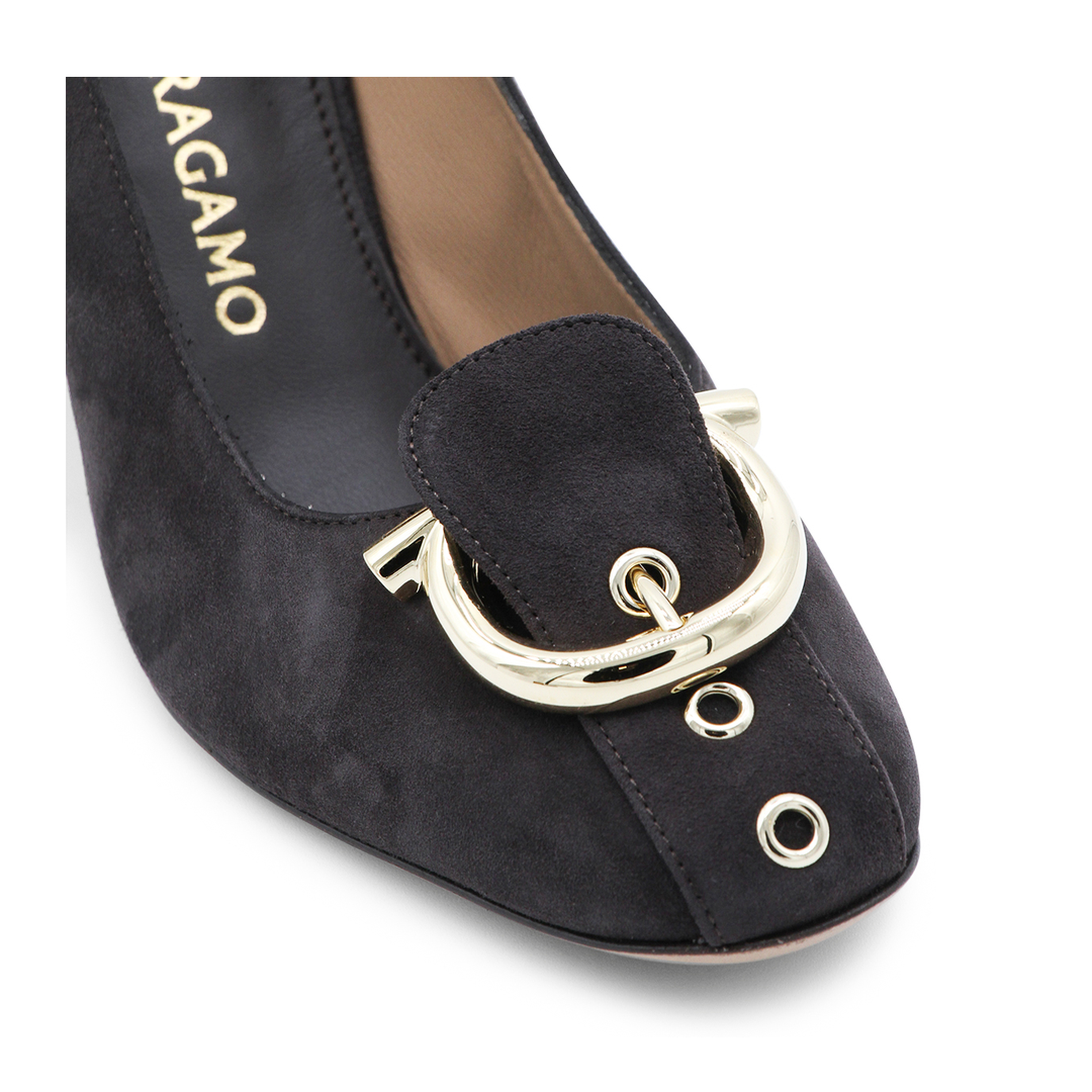 With Heel - Image 8