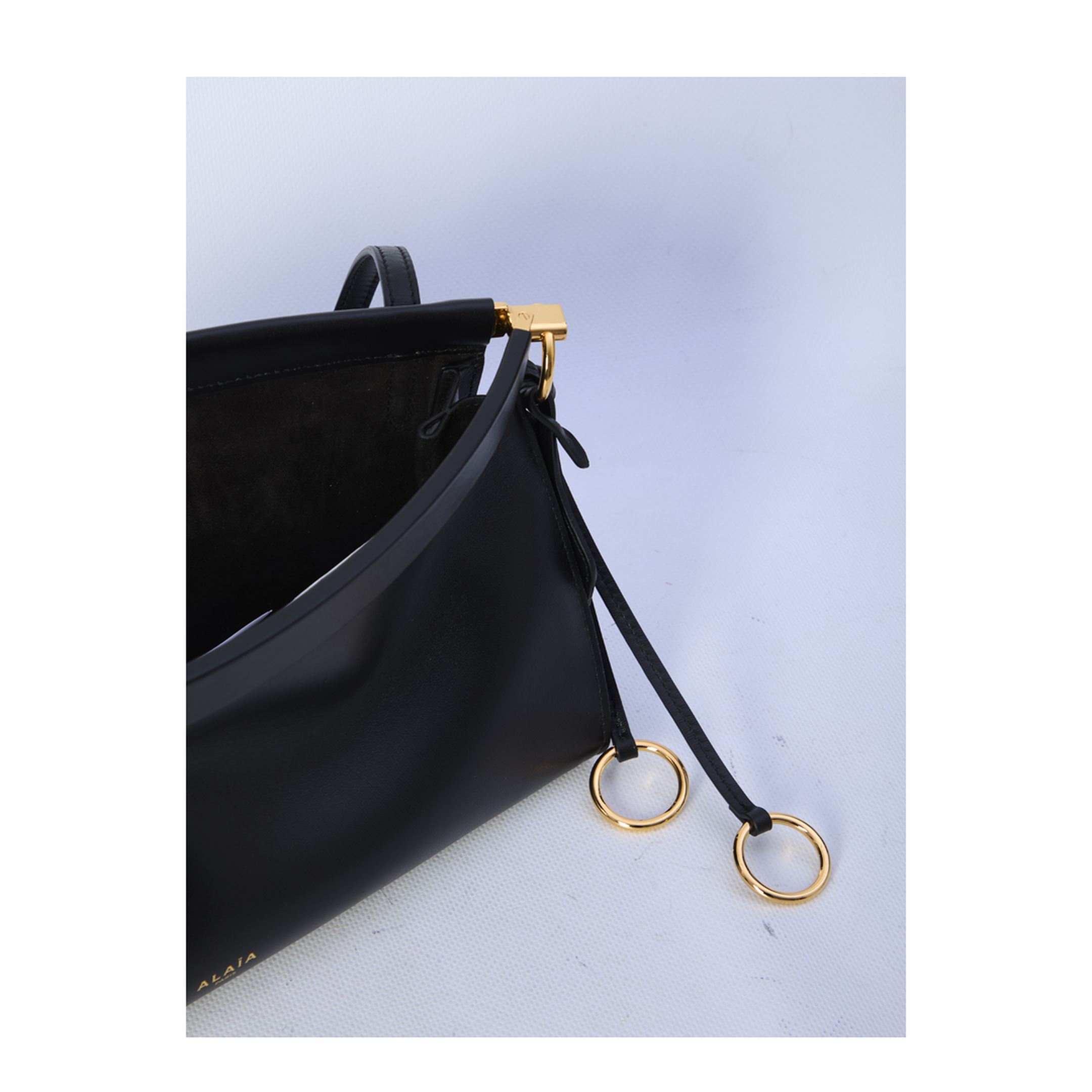 Le Click East West Medium Calfskin Shoulder Bag - Noir - Image 4