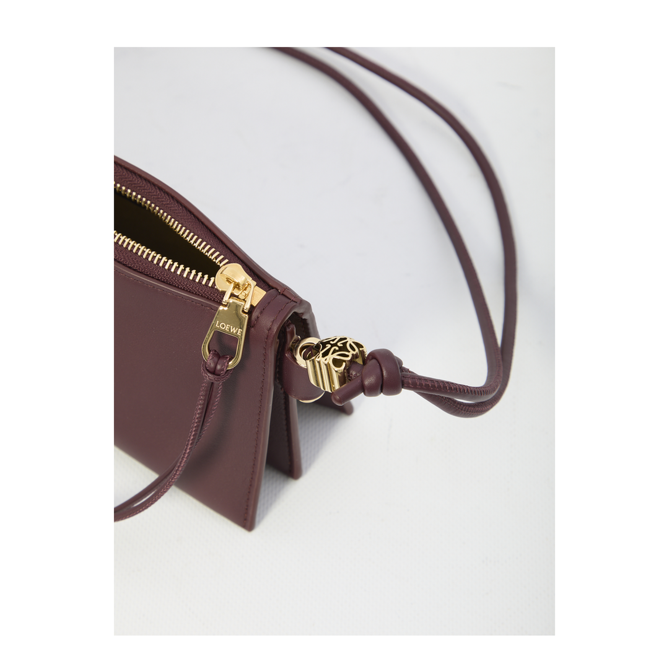 Joya Pouch In Nappa Calfskin - Dark Burgundy - Image 4