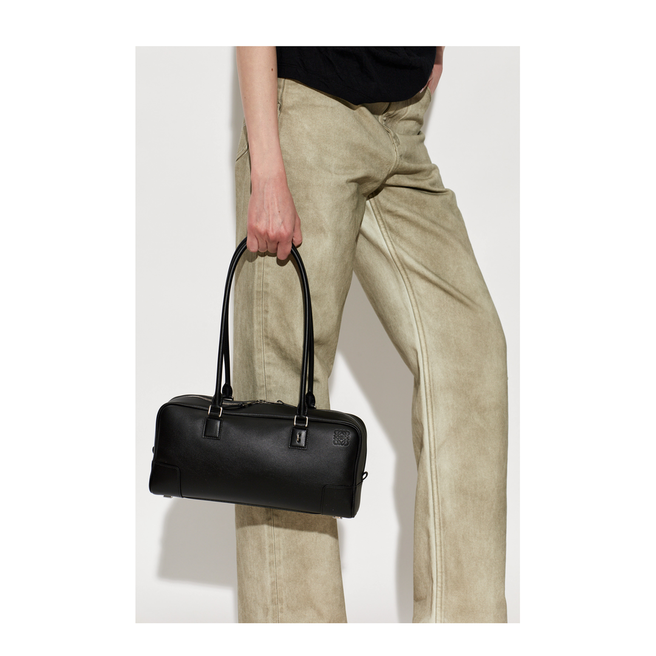 Amazona 31 Calfskin Cropped Bag - Black - Image 2