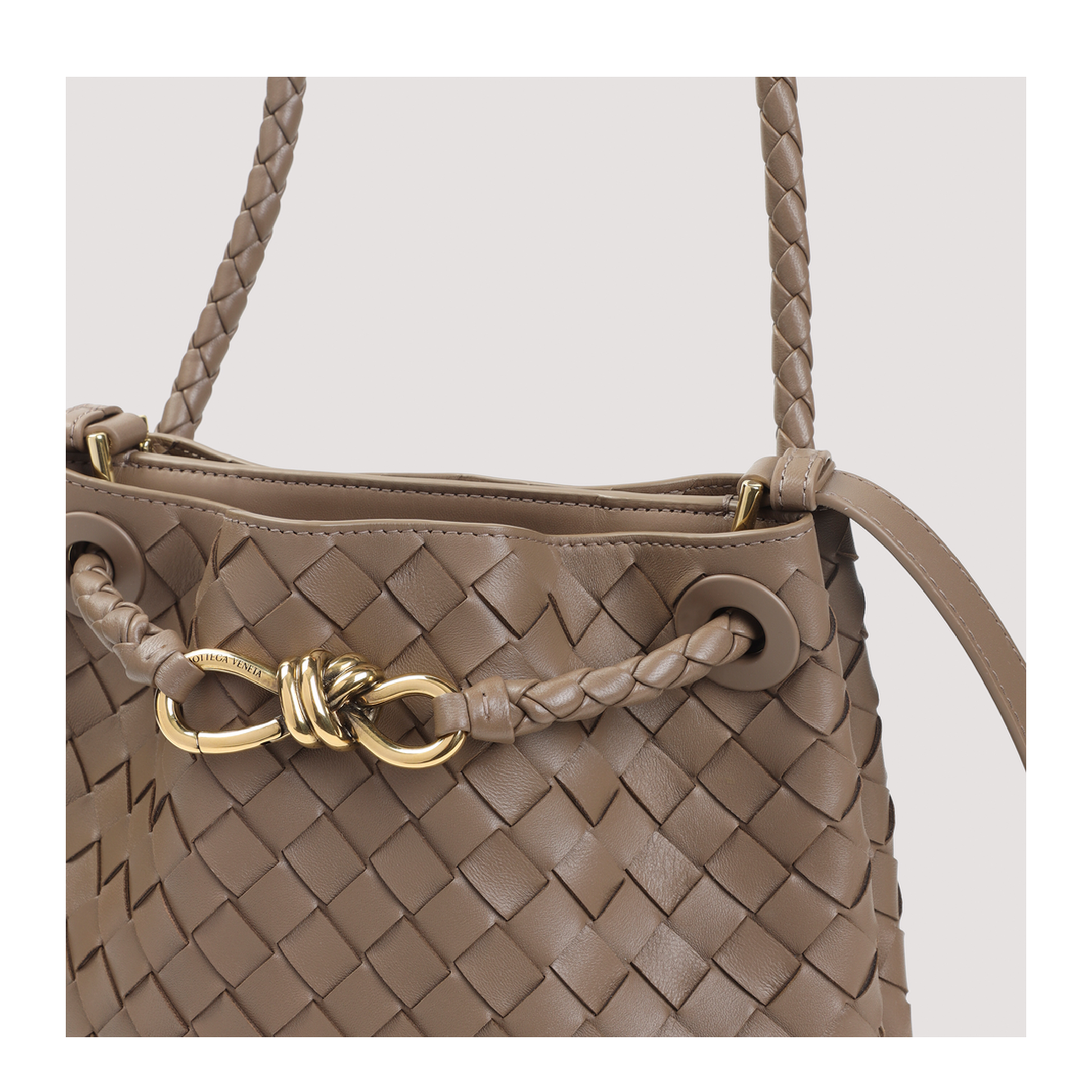 Andiamo Bucket Bag - Image 5