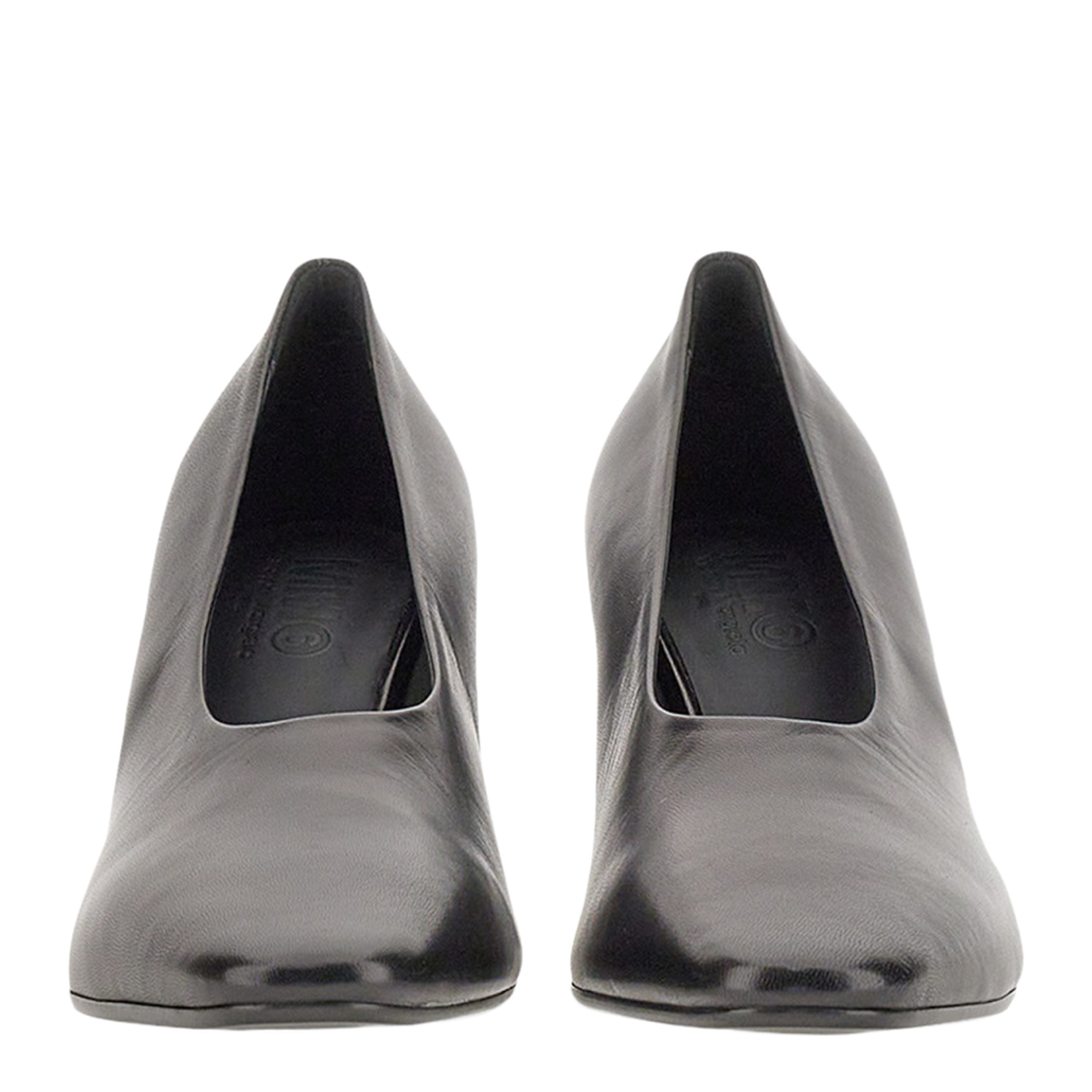 Pump in Leather - Image 2