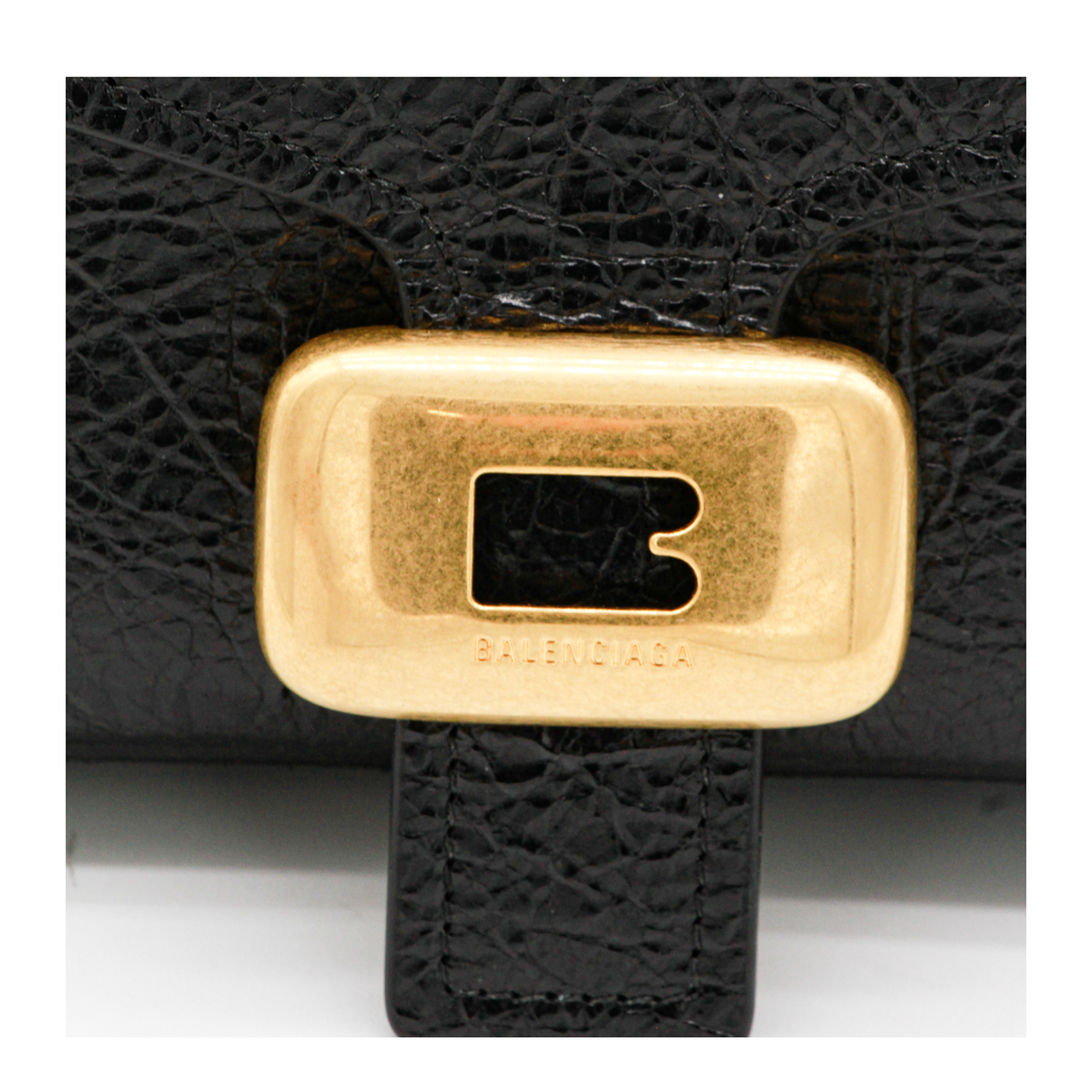 Clicca Medium Arena Lambskin Shoulder Bag - Black - Image 8