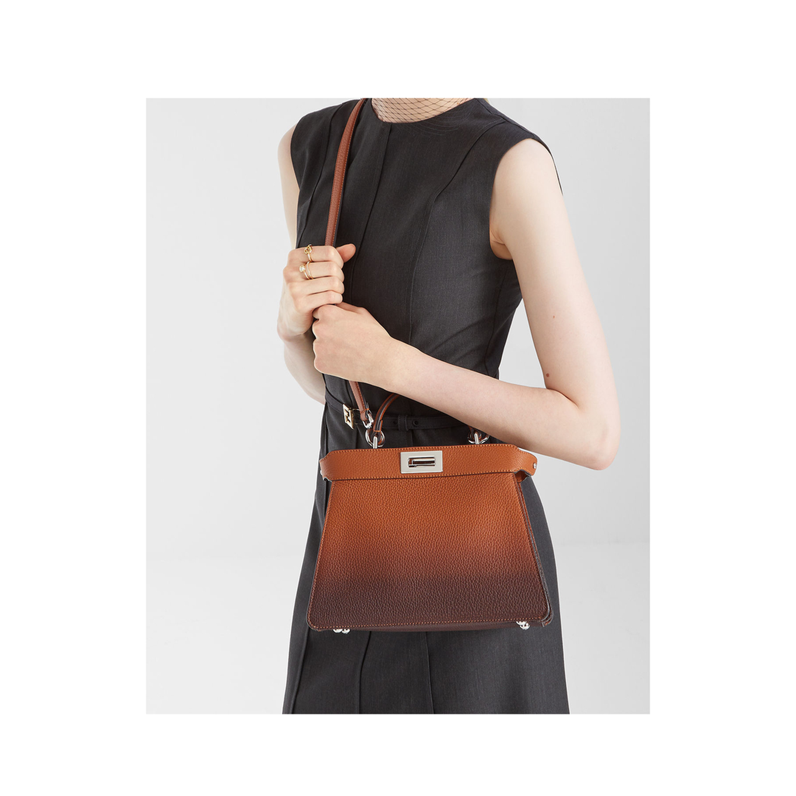 Peekaboo ISeeU Small Brown - Image 4