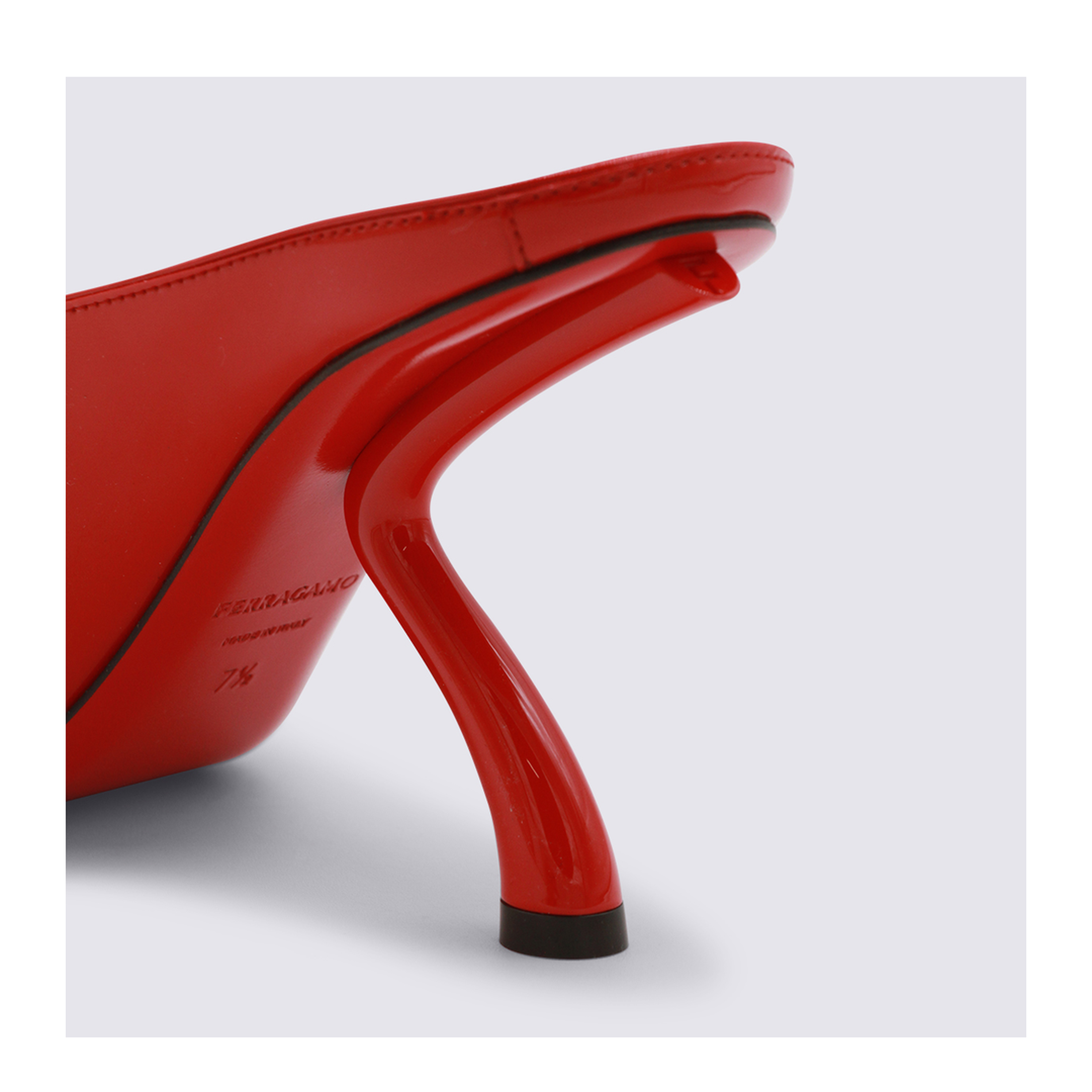 With Heel - Image 8