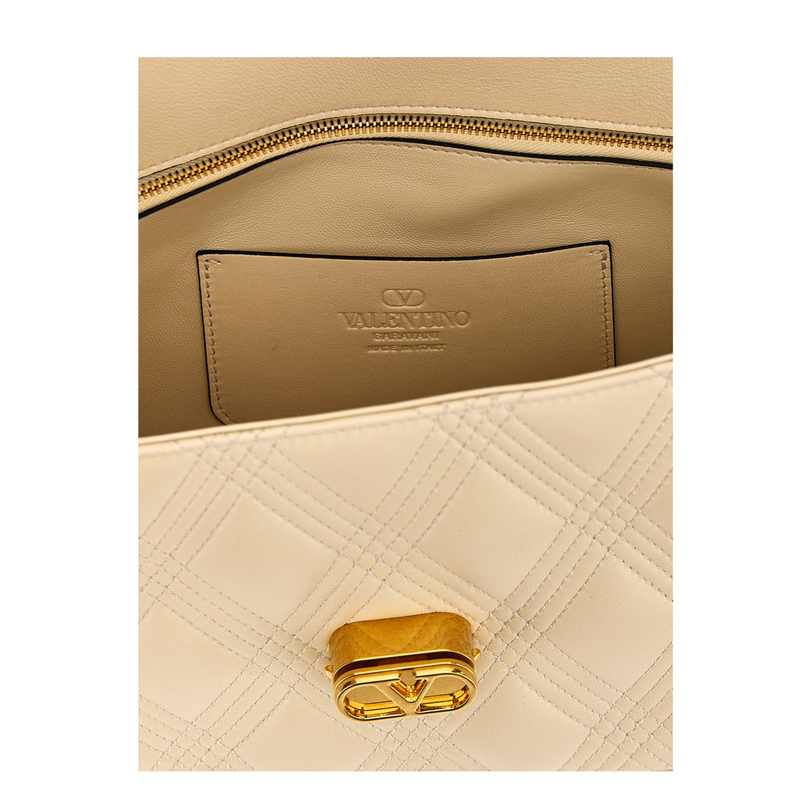 Quiltie 67 M Shoulder Bag - Image 4