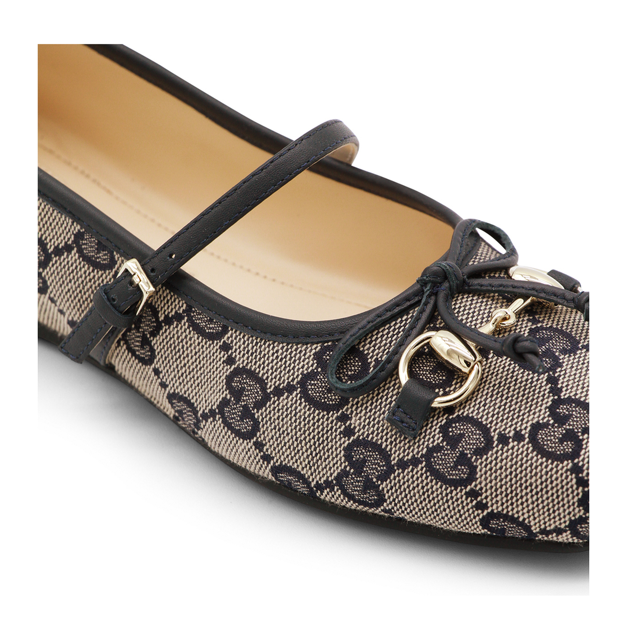 Shoes - Image 7