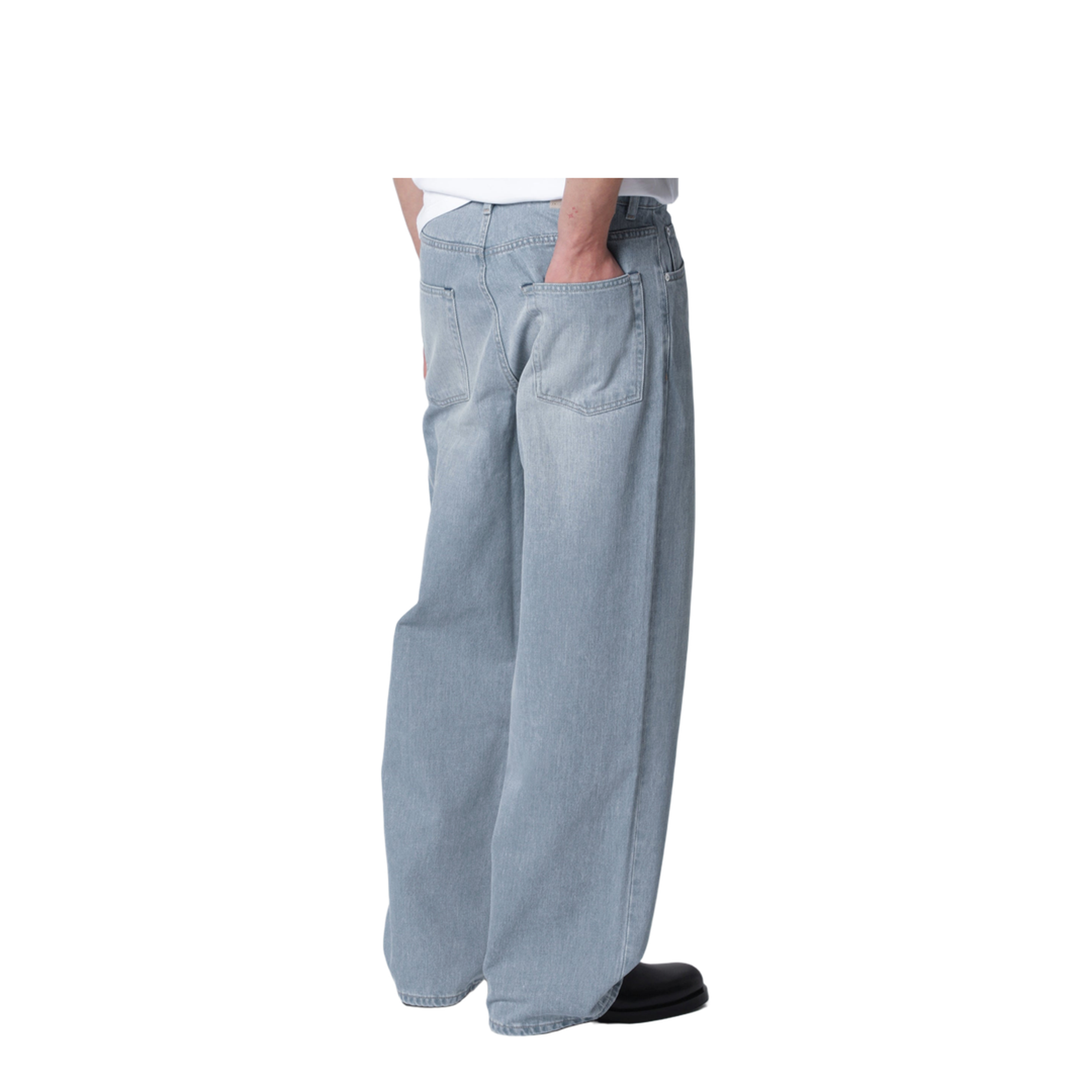 Vast Cut High-Waisted Wide-Leg Cotton Denim Jeans in Pale Coast Wash Blue - Image 2