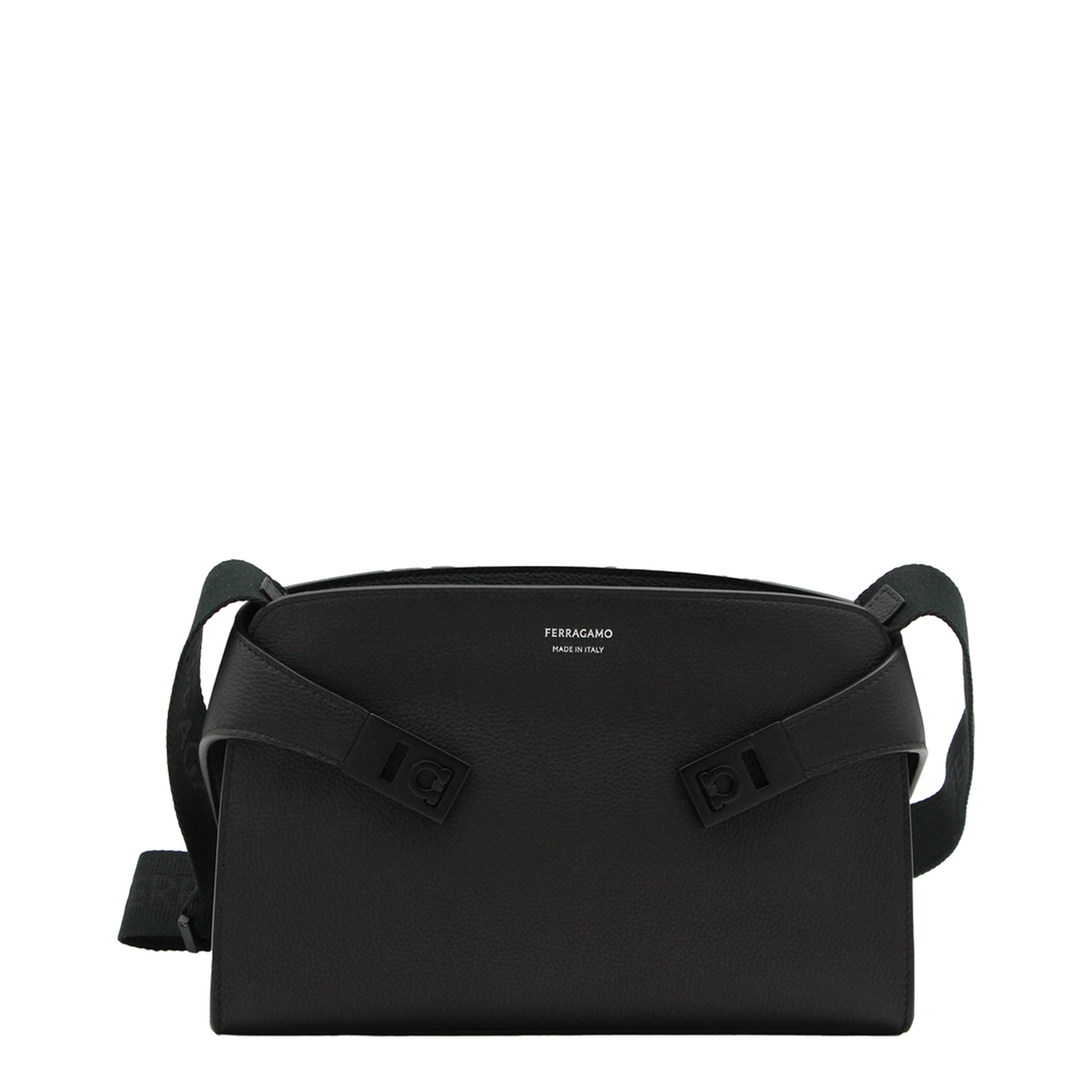 Hug Hammered Calfskin Messenger Bag - Nero - Image 1