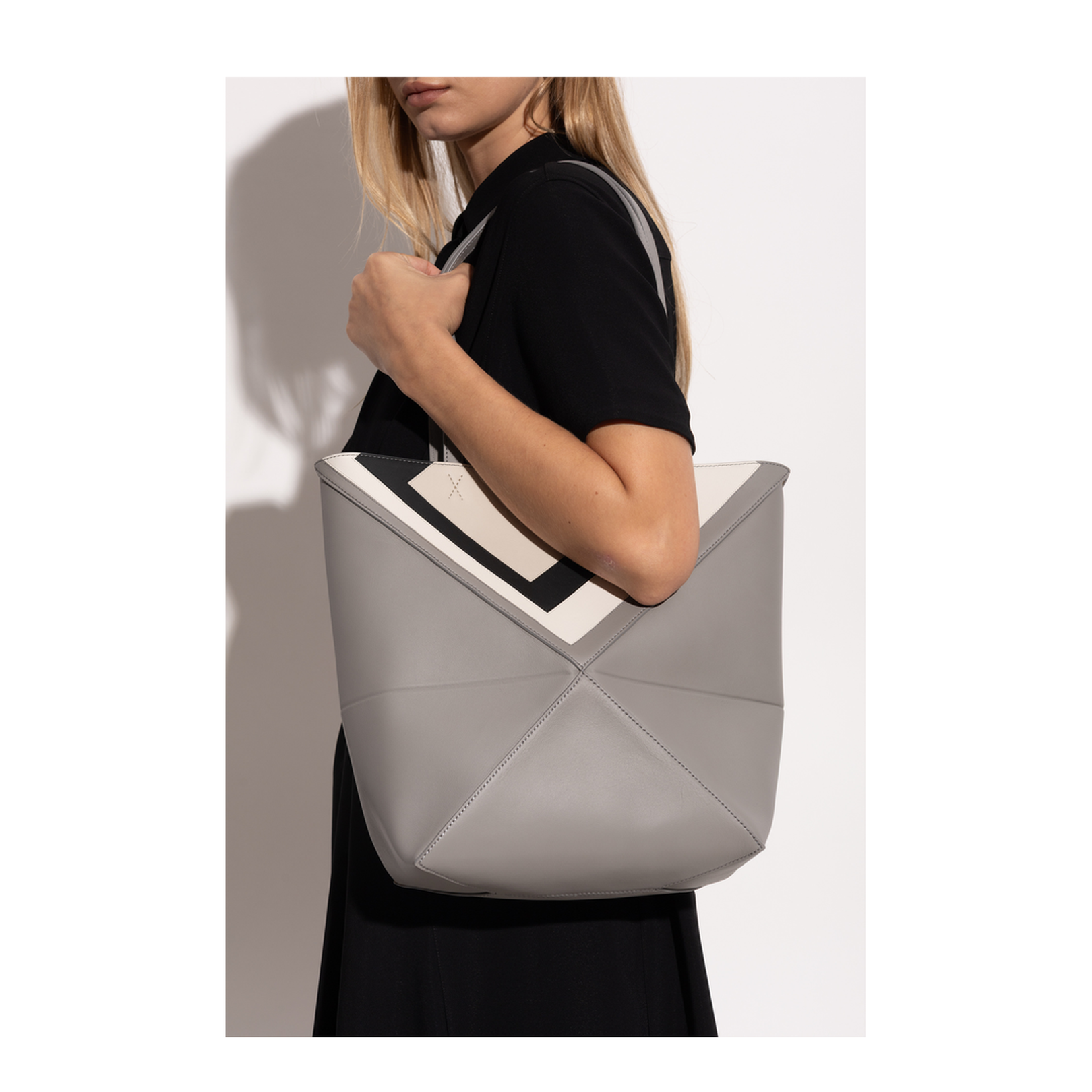 Puzzle Fold Medium Leather Tote Bags - Grey Light Ghost - Image 2