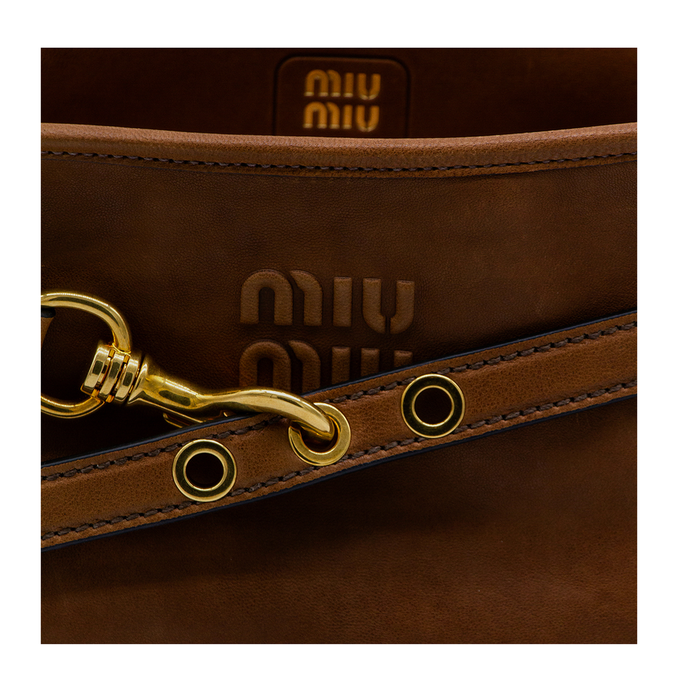 Aventure Medium Lambskin Bucket Bag - Oak - Image 4