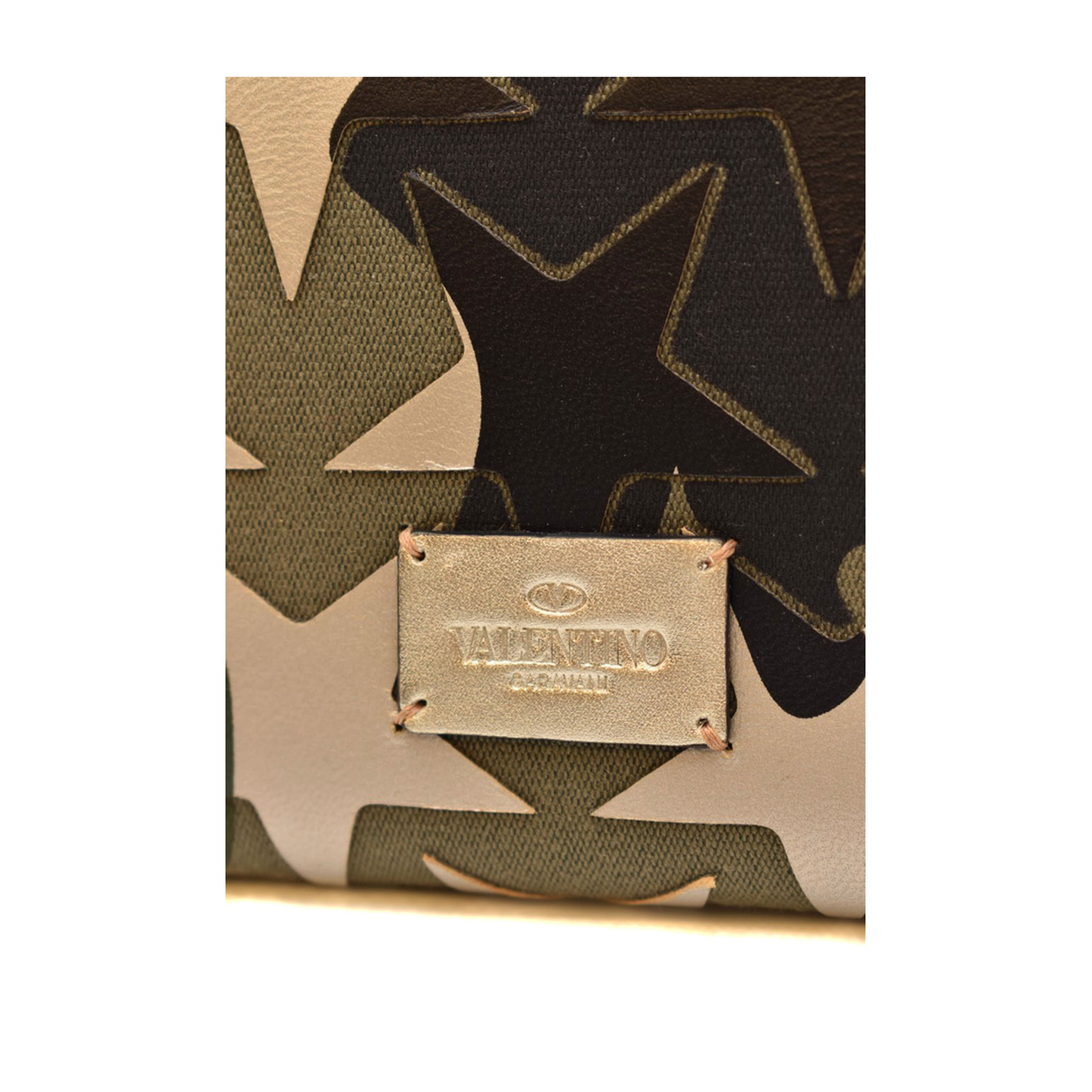 Camouflage Zip-Around Wallet in Military Green - Image 5
