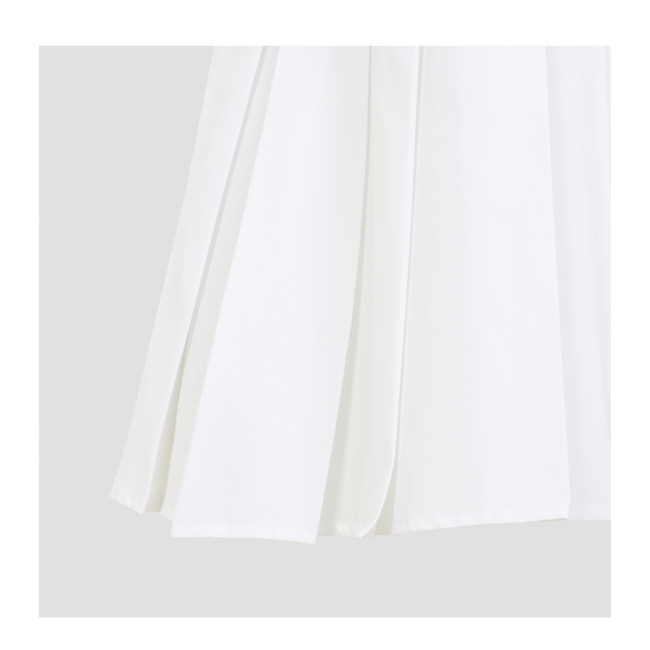 Sleveless A-Line Pleated Top - Image 6