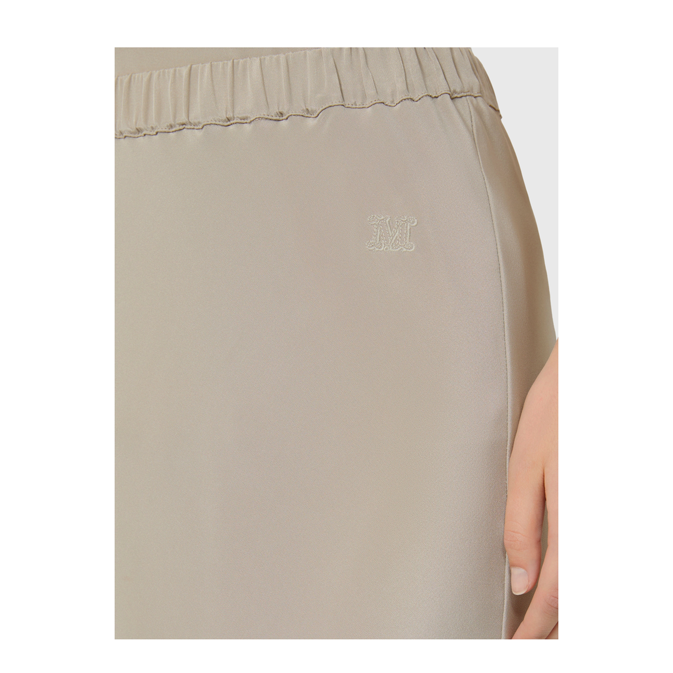 Long Sospiro Silk Skirt - Image 4