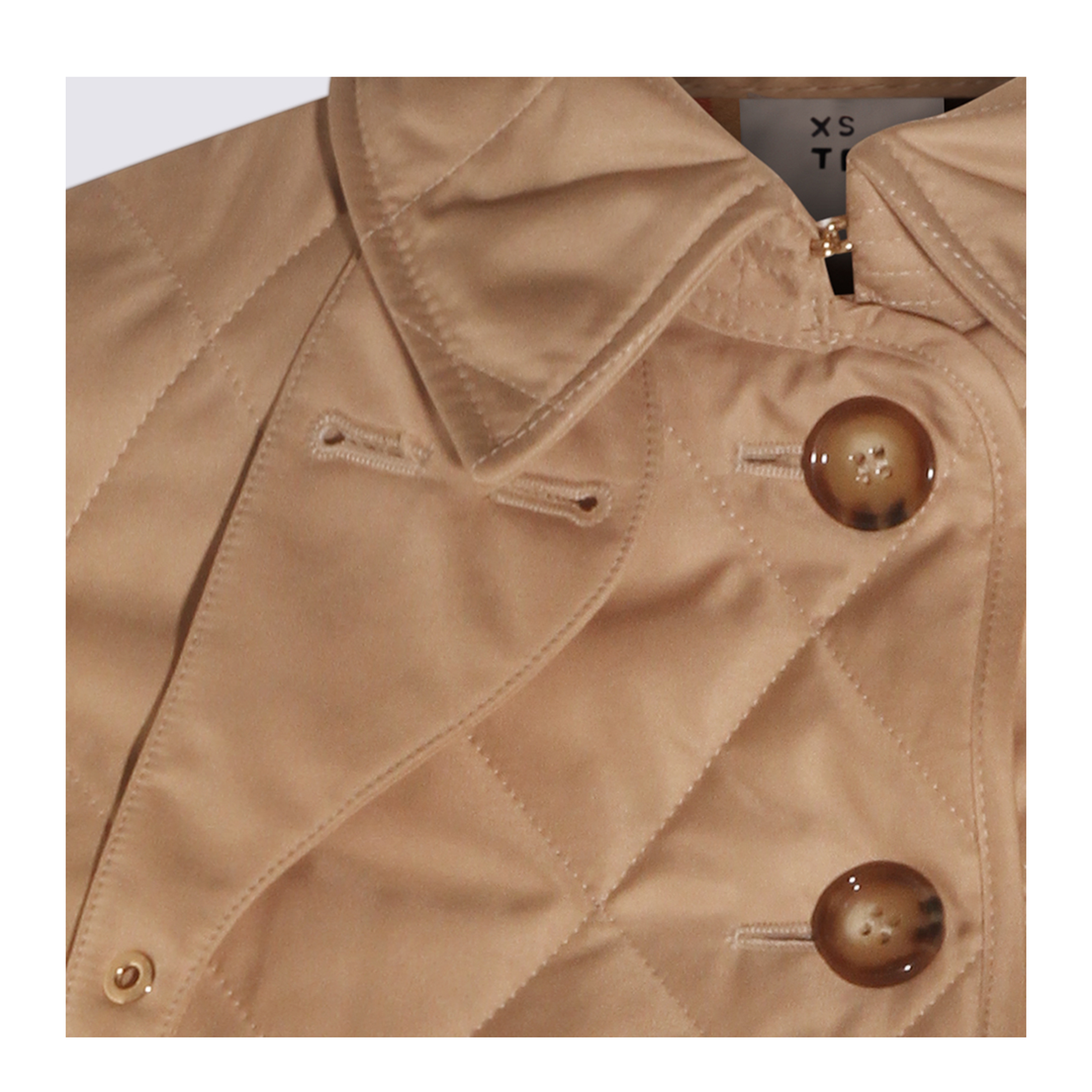 Fernleigh Quilted Jacket With Check Lining - Image 8