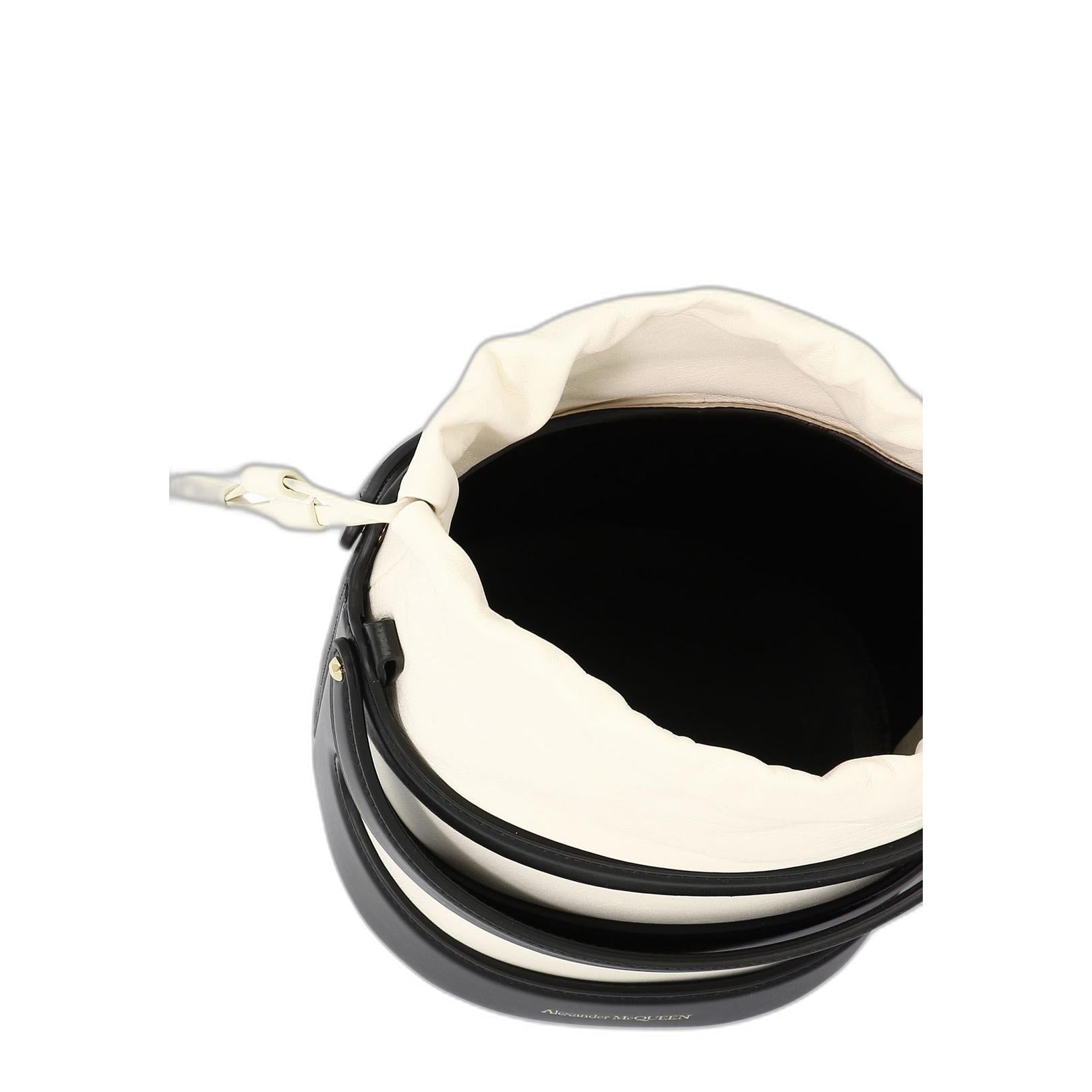 The Rise Bucket Bag - Image 8