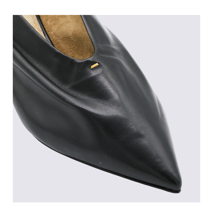 With Heel - Image 8