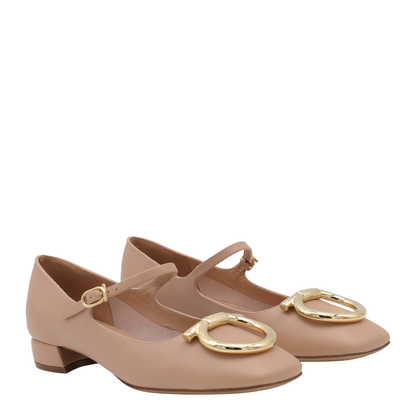 With Heel - Image 4