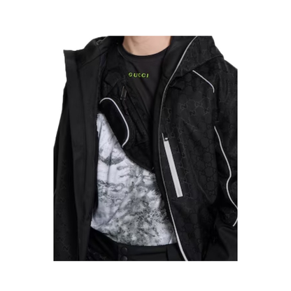 Large Belt Bag in Black - Image 4