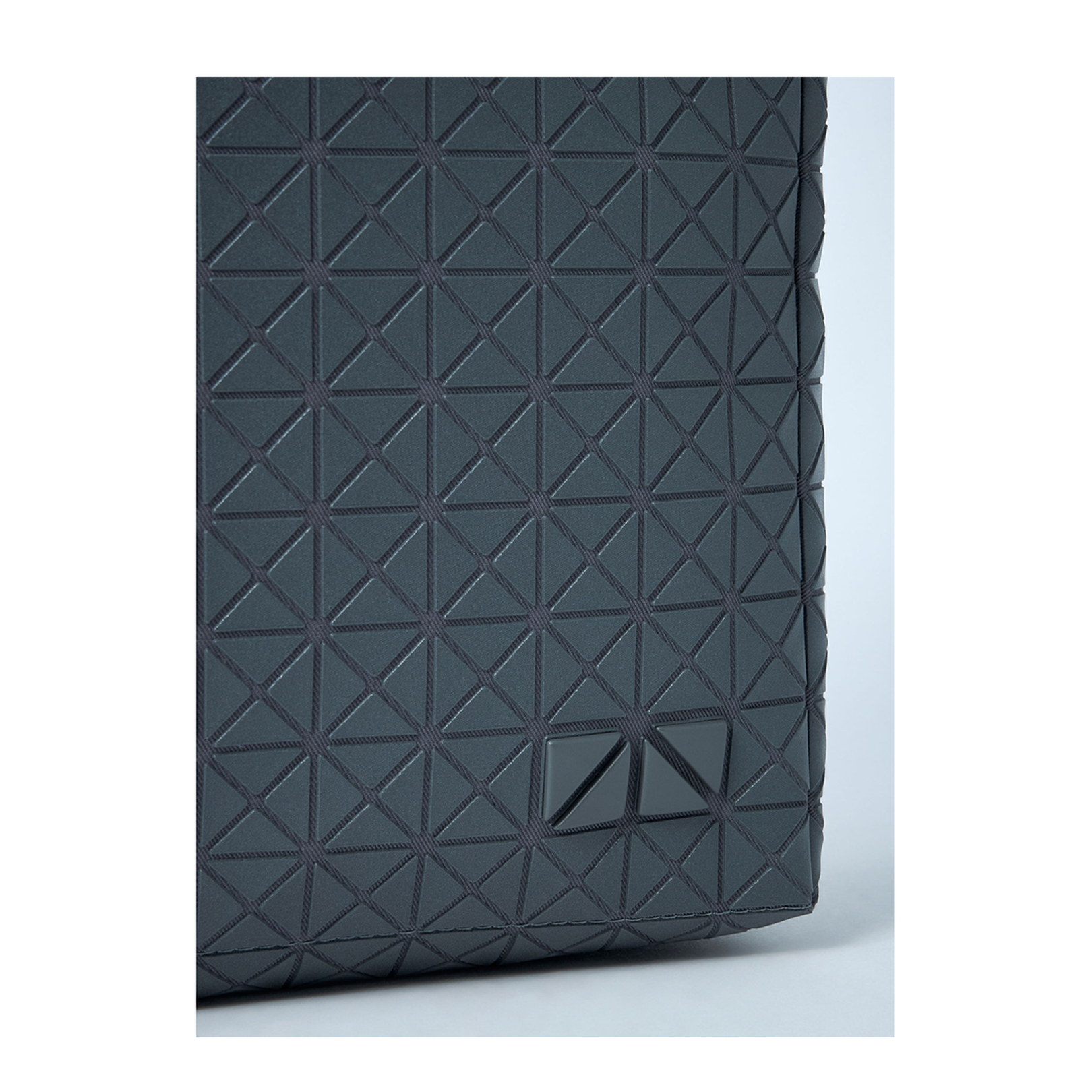 Hybrid Travel Case - Image 4