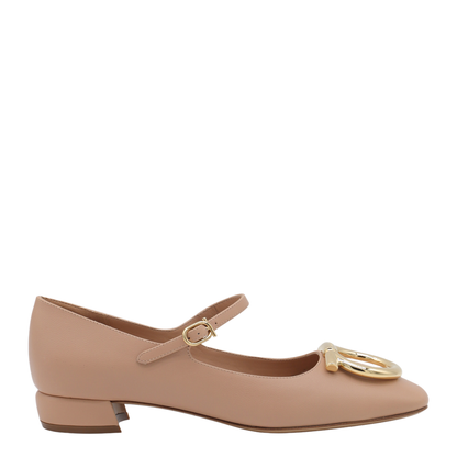 With Heel - Image 2