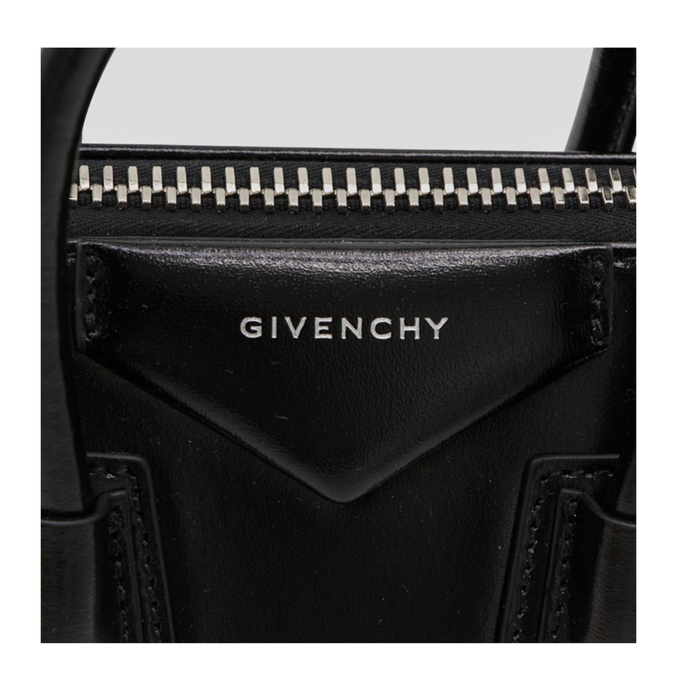 Antigona Mini Leather Shoulder Bag in Black - Image 7