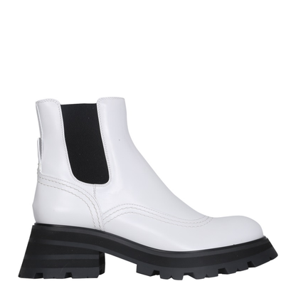 Wander Chelsea Boots - Image 1