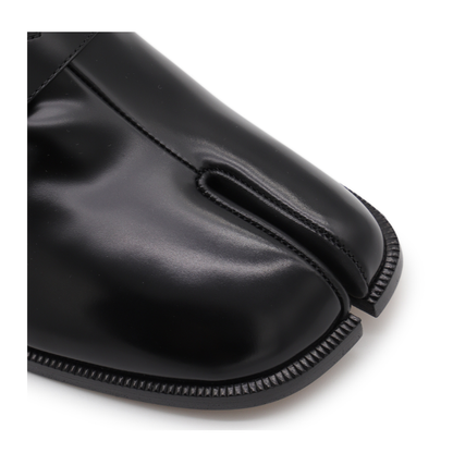 Tabi Loafer in Black Leather - Image 7