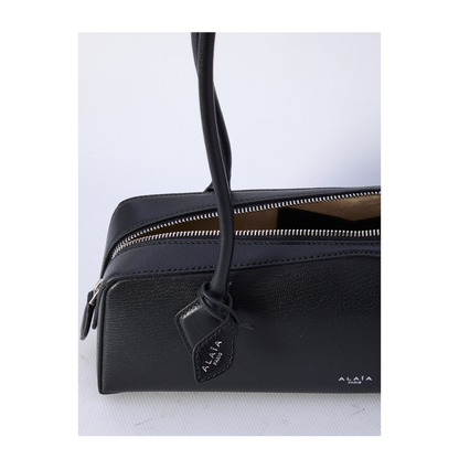 Black Bag - Image 4