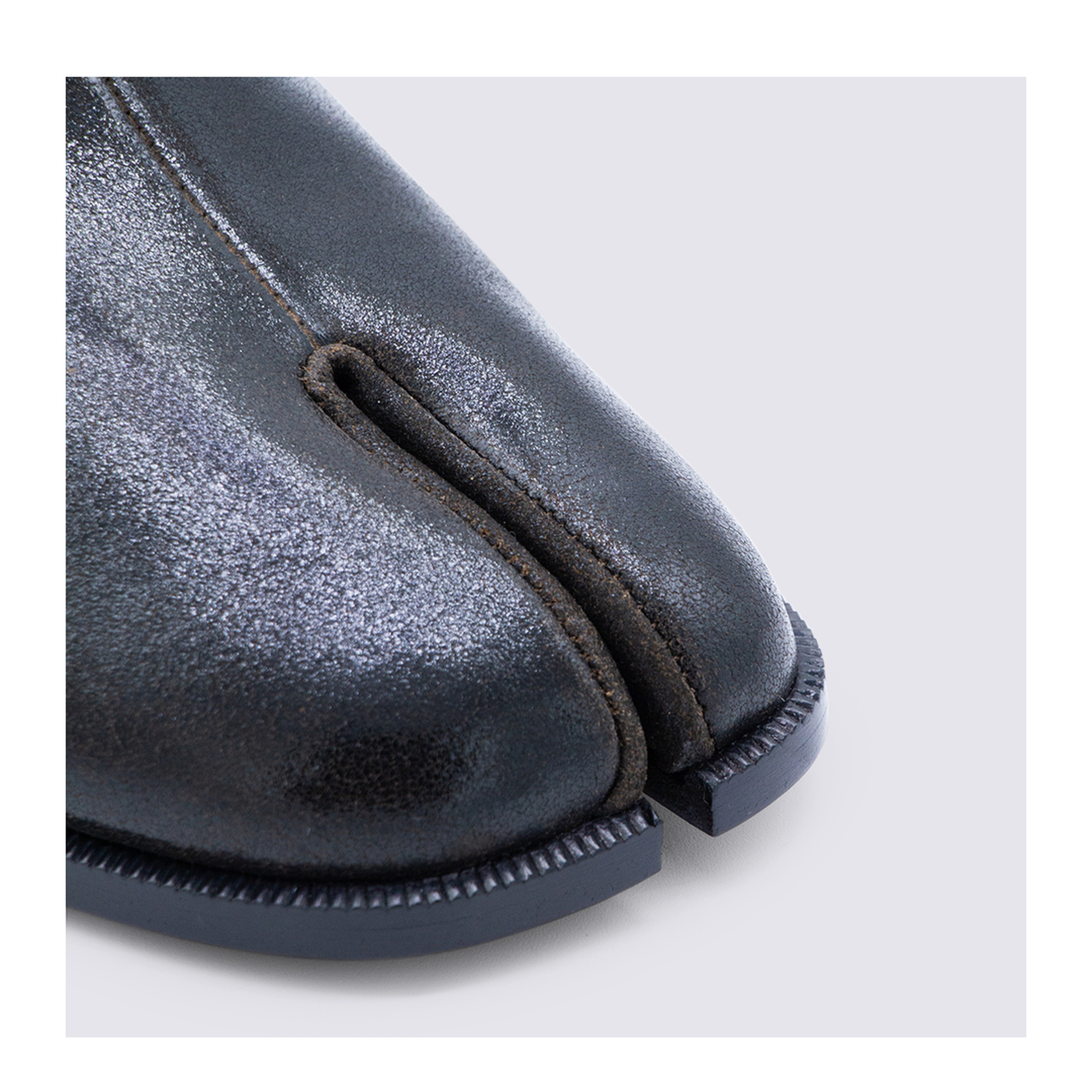 Tabi City loafers in suede with laminated treatment - Image 8