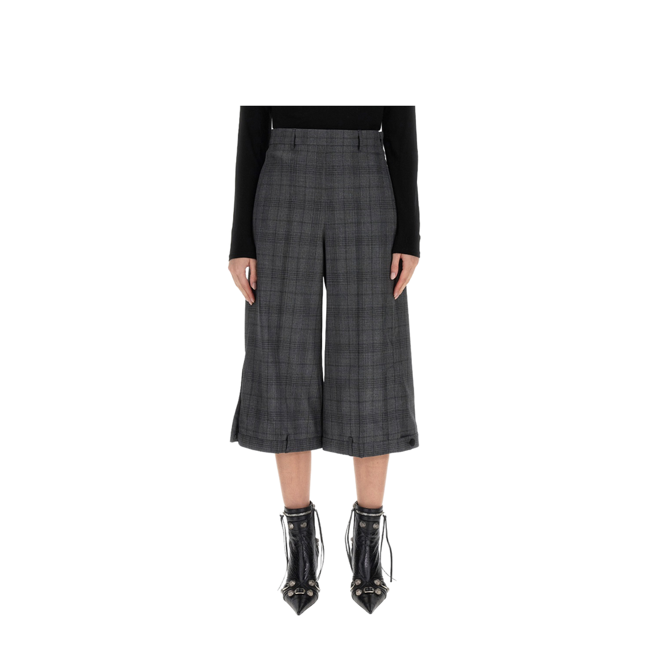 DECONSTRUCTED SHORTS - Image 1