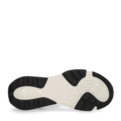 True Act Sneaker - Image 6