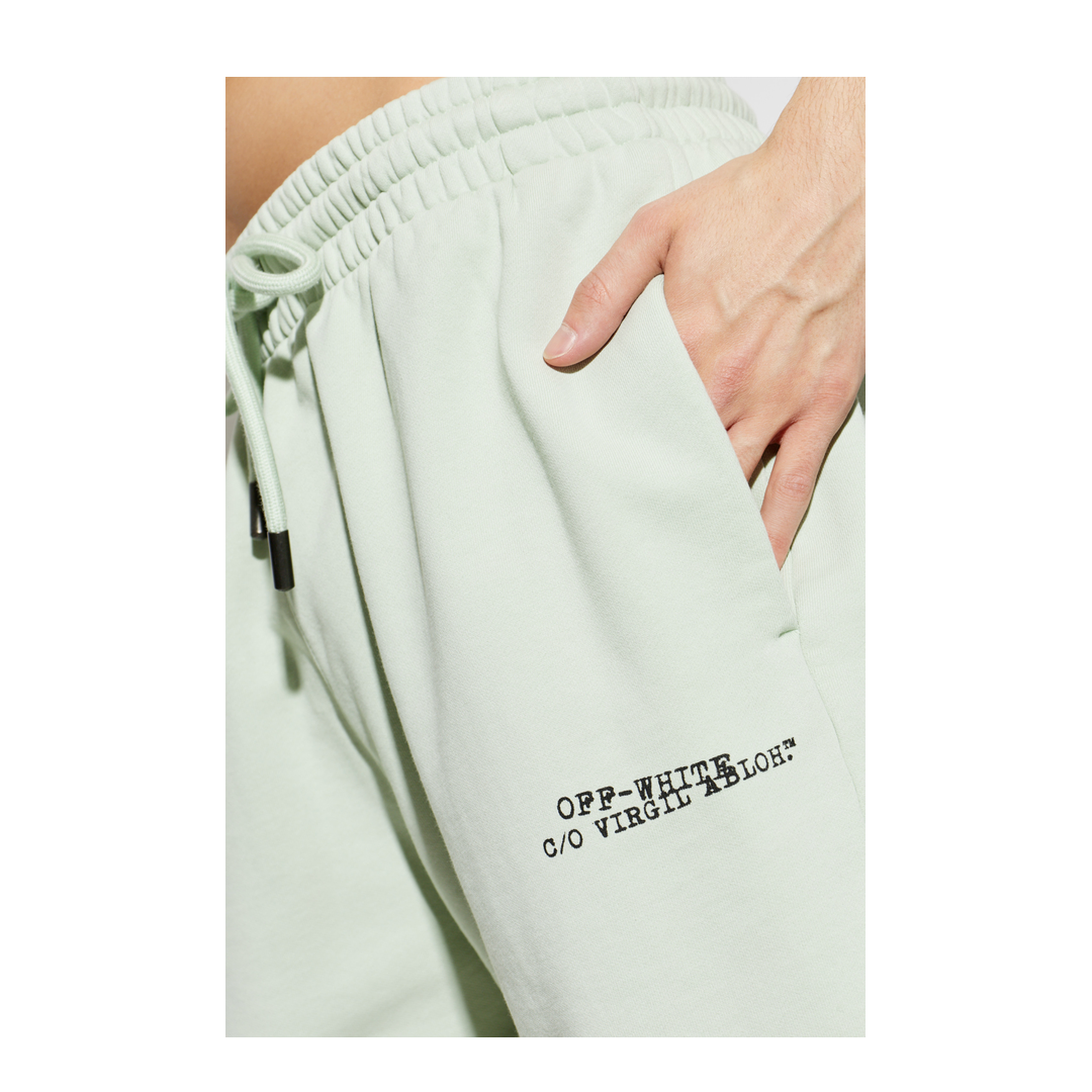 Shorts with a printed logo - Image 5