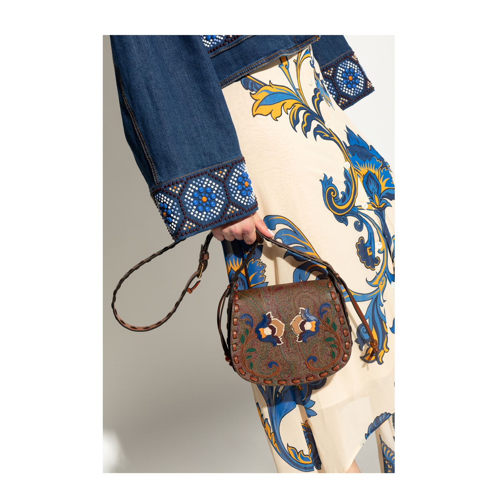 Drya Crossbody Bag with Floral Embroidery - Image 2